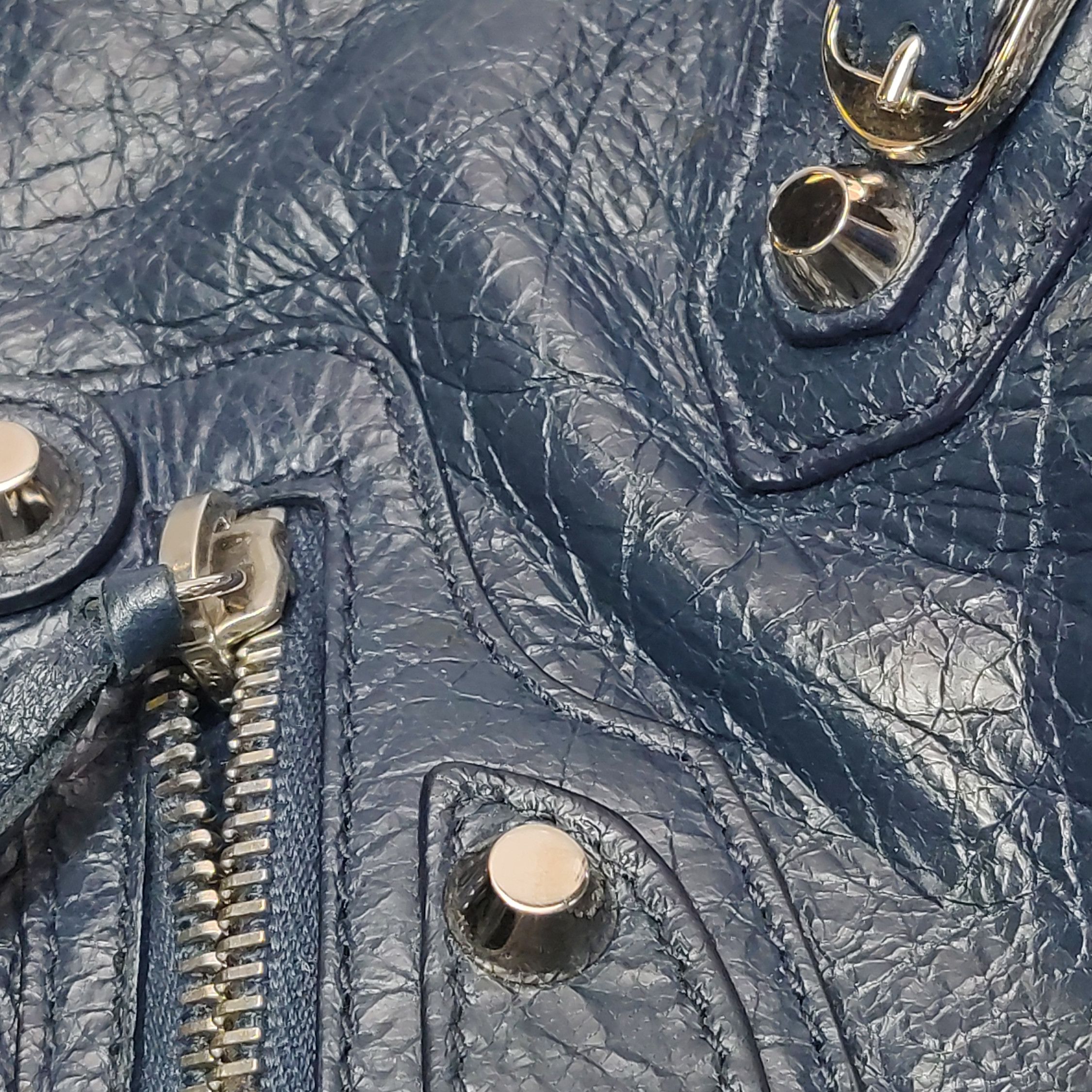 Balenciaga Balenciaga Women os Shoulder Bags Size ONE SIZE - 14 Thumbnail
