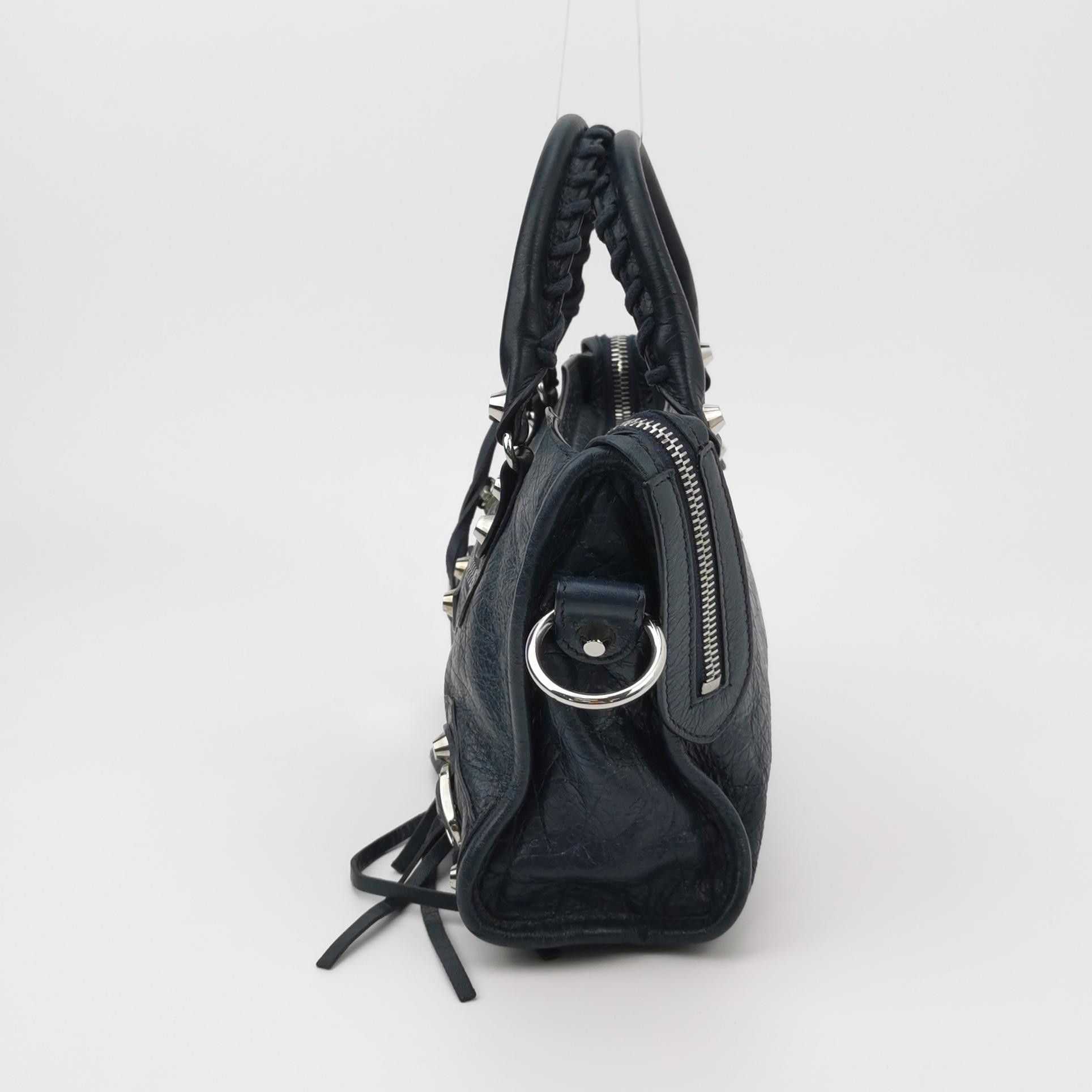 Balenciaga Balenciaga Women os Shoulder Bags Size ONE SIZE - 3 Thumbnail