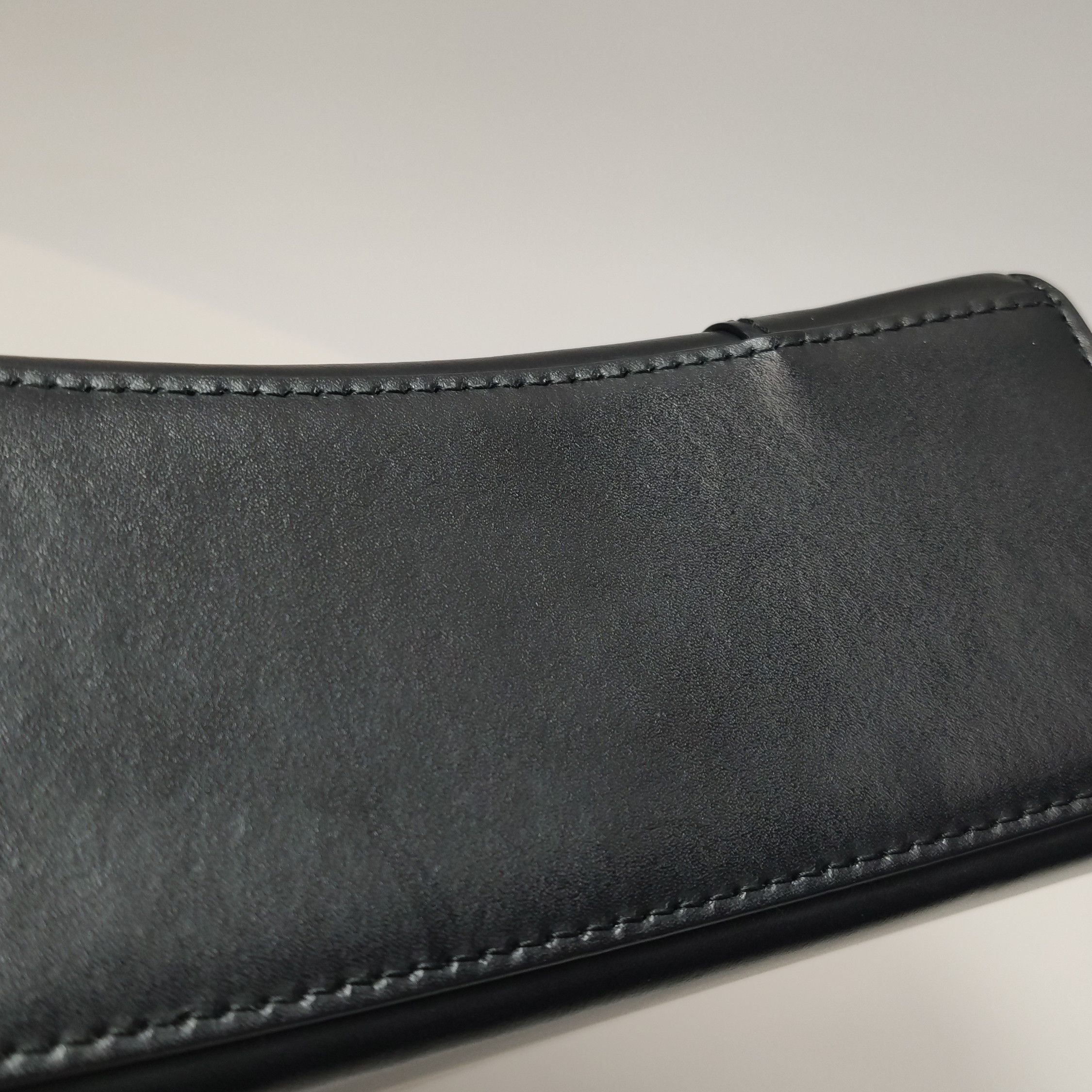 Balenciaga Balenciaga Women os Crossbody Bags Size ONE SIZE - 24 Thumbnail