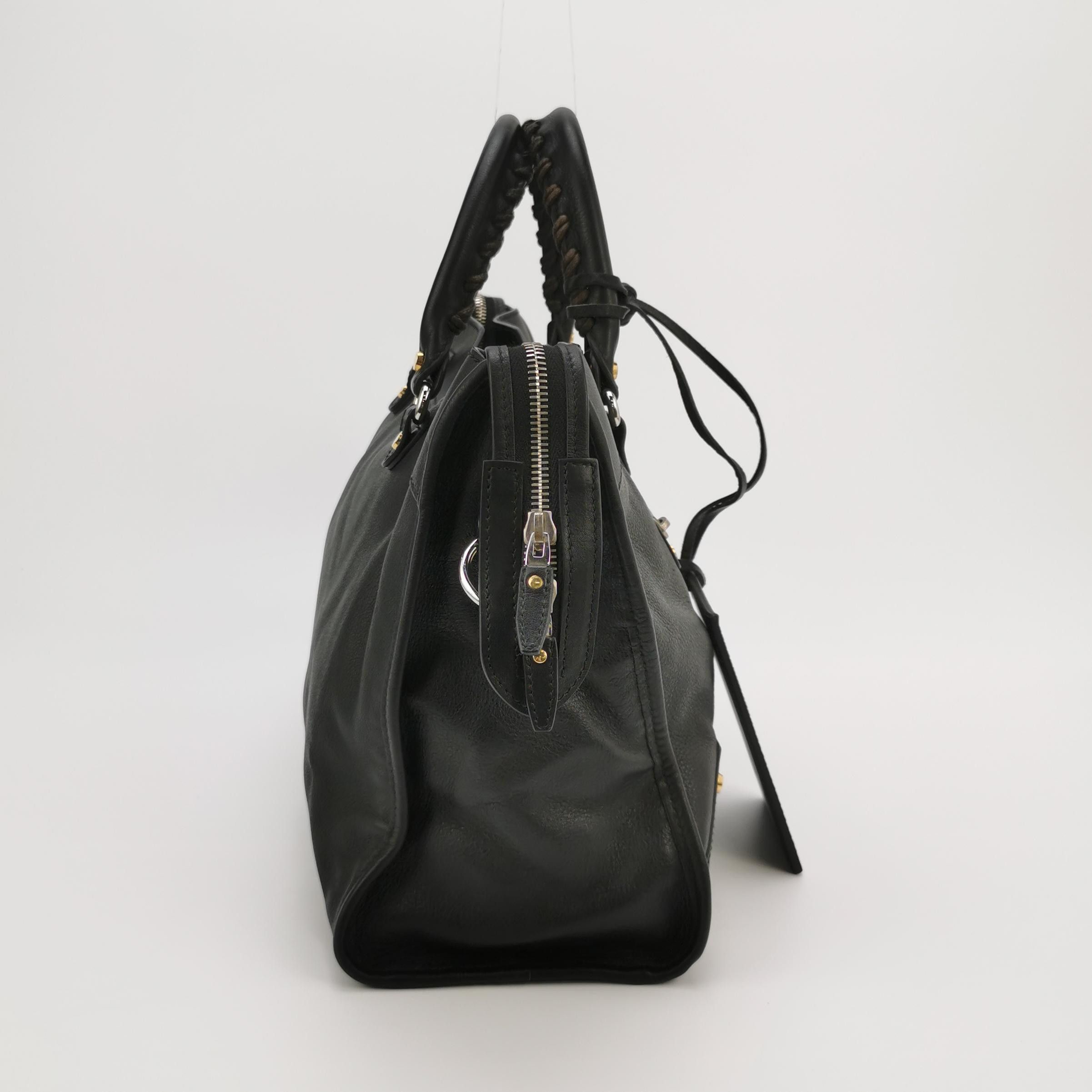 Balenciaga Balenciaga Women os Shoulder Bags Size ONE SIZE - 4 Thumbnail