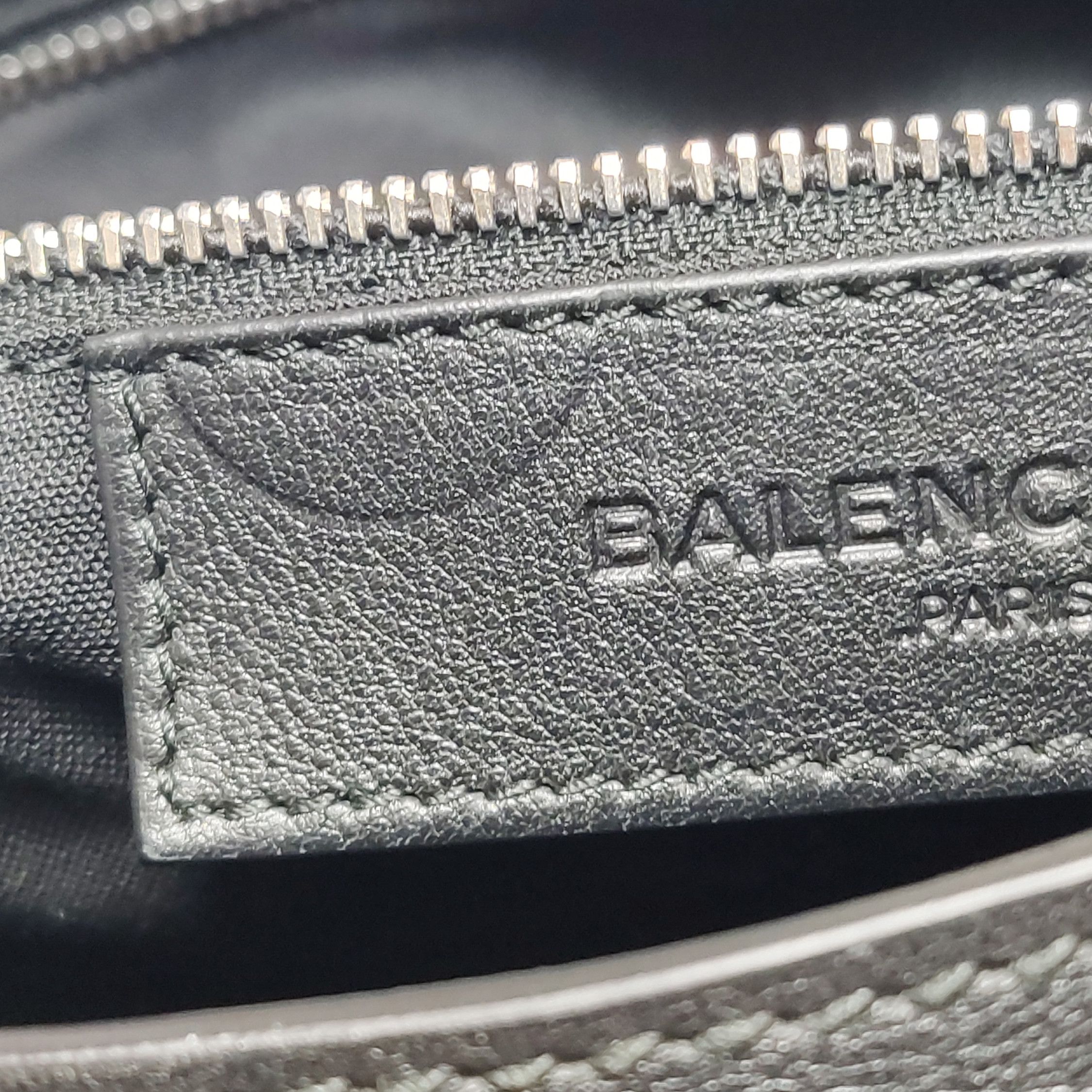 Balenciaga Balenciaga Women os Shoulder Bags Size ONE SIZE - 20 Thumbnail