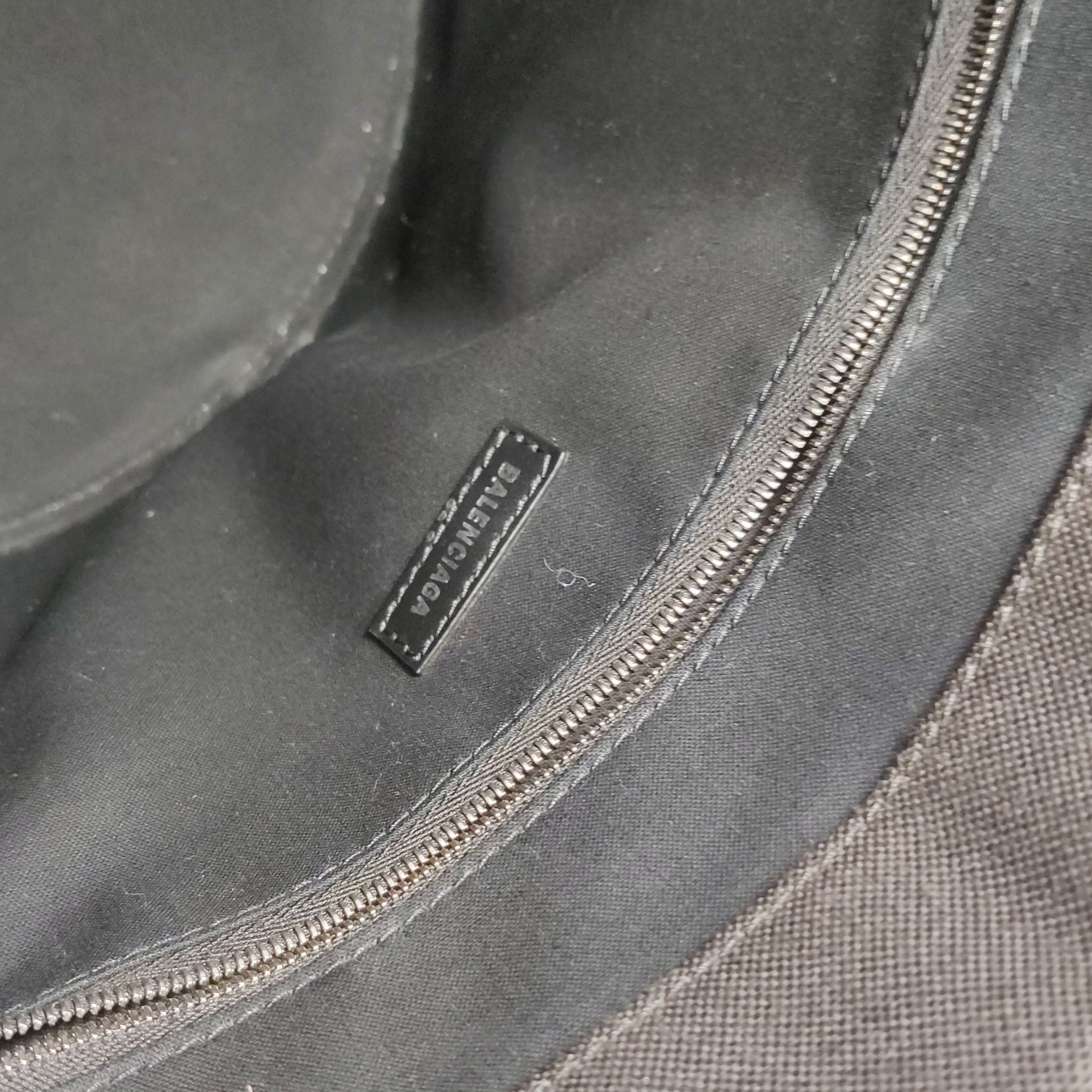 Balenciaga Balenciaga Women os Shoulder Bags Size ONE SIZE - 12 Thumbnail