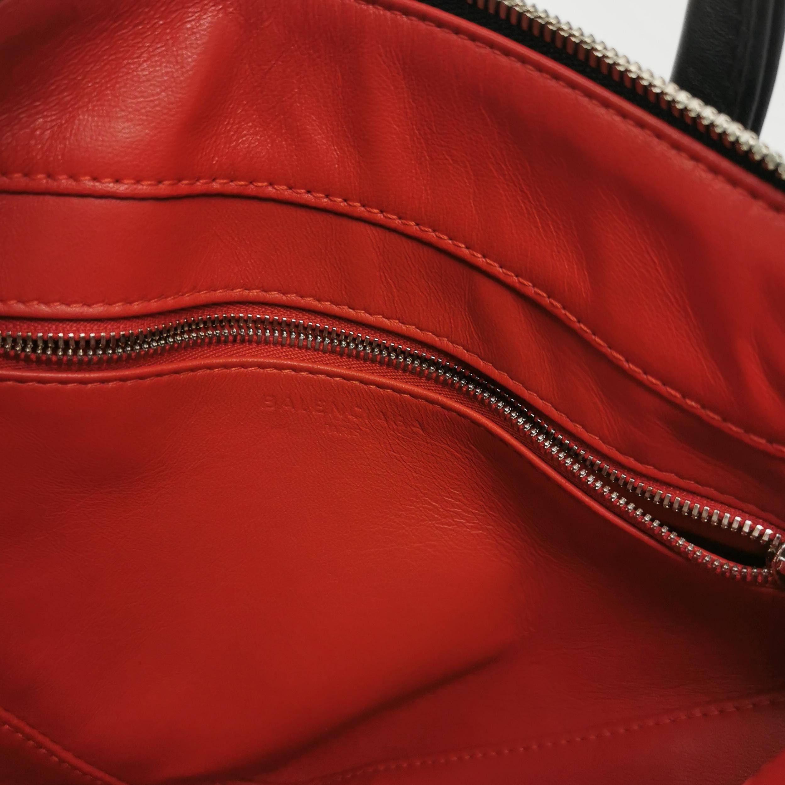Balenciaga Balenciaga Women os Crossbody Bags Size ONE SIZE - 8 Thumbnail