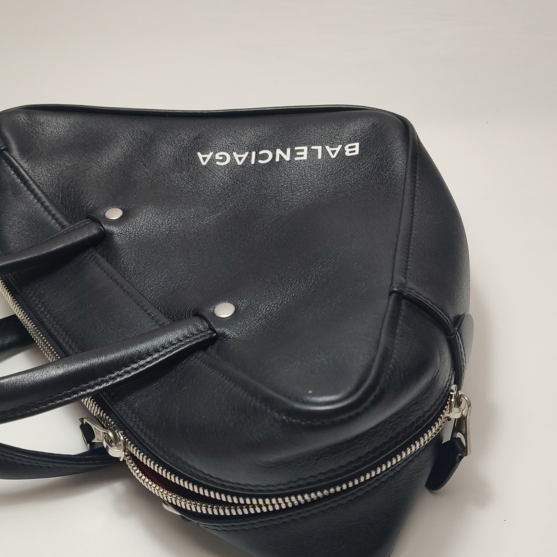 Balenciaga Balenciaga Women os Crossbody Bags Size ONE SIZE - 23 Thumbnail