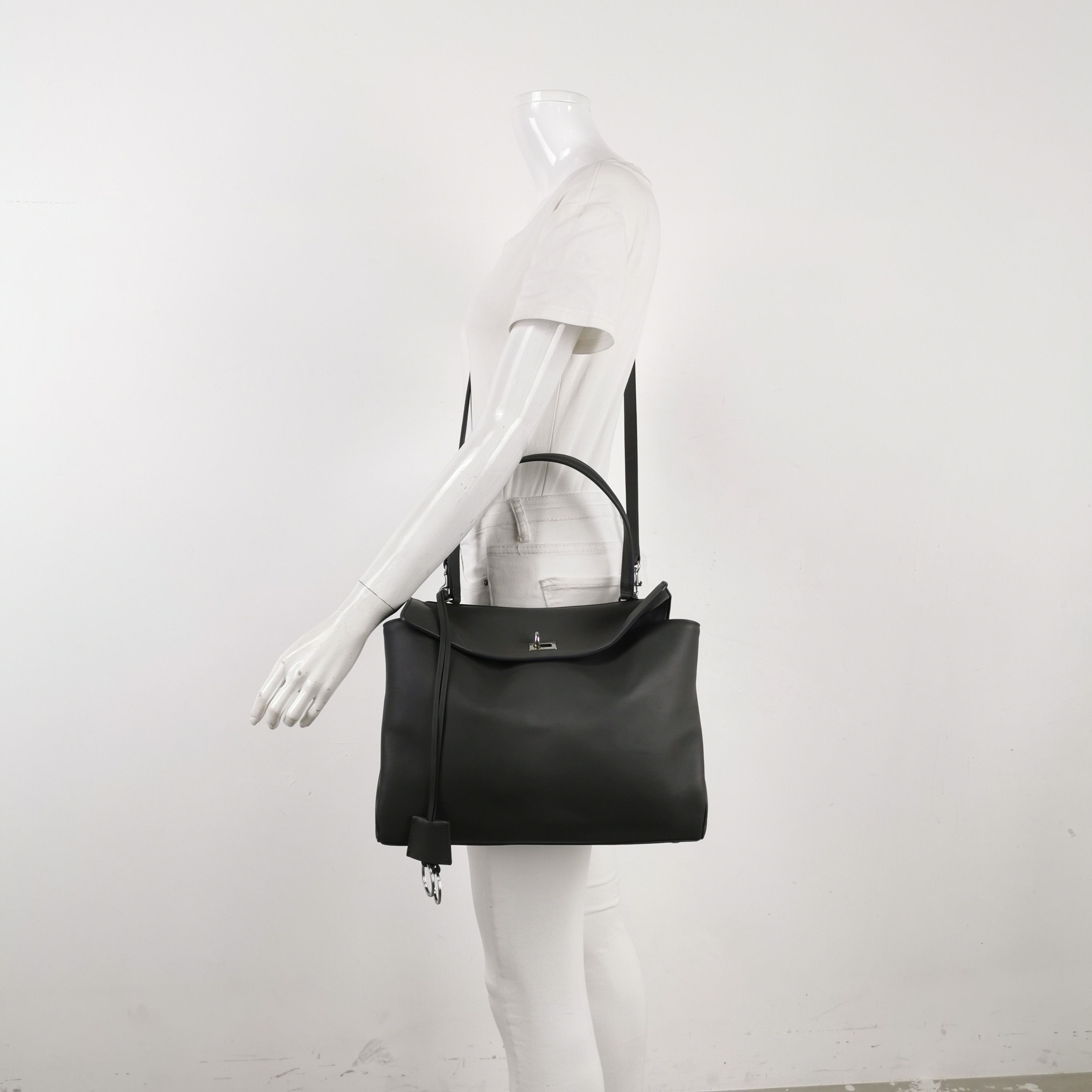 Balenciaga Balenciaga Women os Shoulder Bags Size ONE SIZE - 2 Thumbnail
