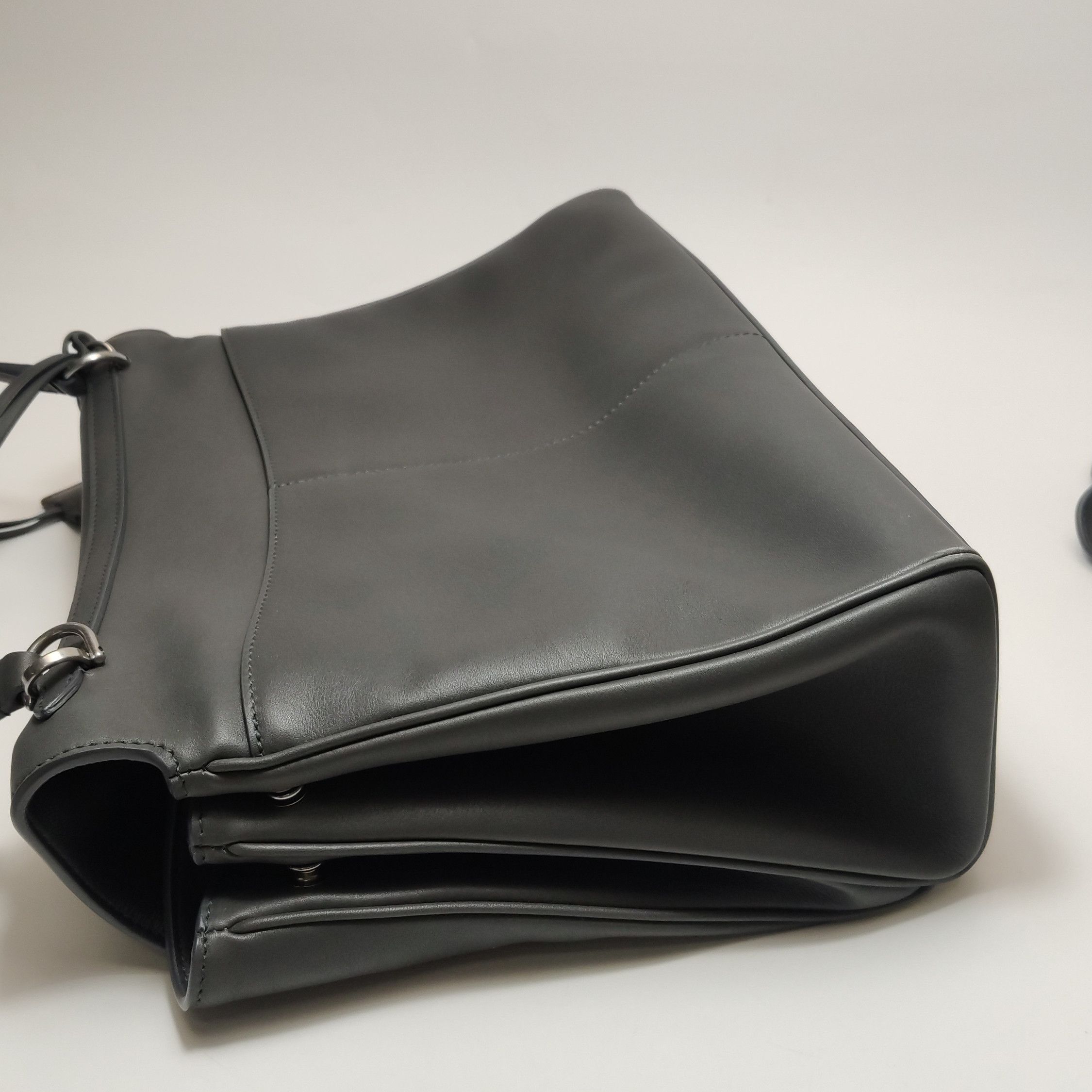 Balenciaga Balenciaga Women os Shoulder Bags Size ONE SIZE - 23 Thumbnail