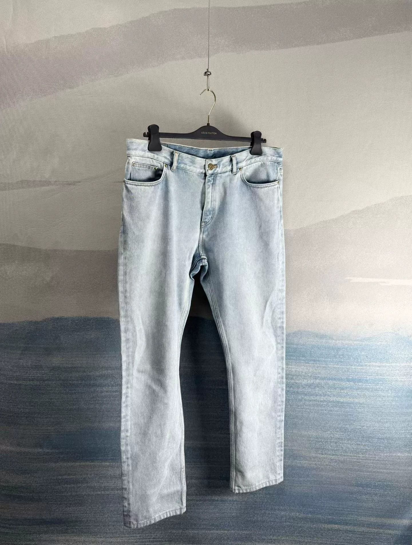 Louis Vuitton Louis Vuitton Light Blue Denim Jeans Size 36 Size US 36 / EU 52 - 2 Thumbnail
