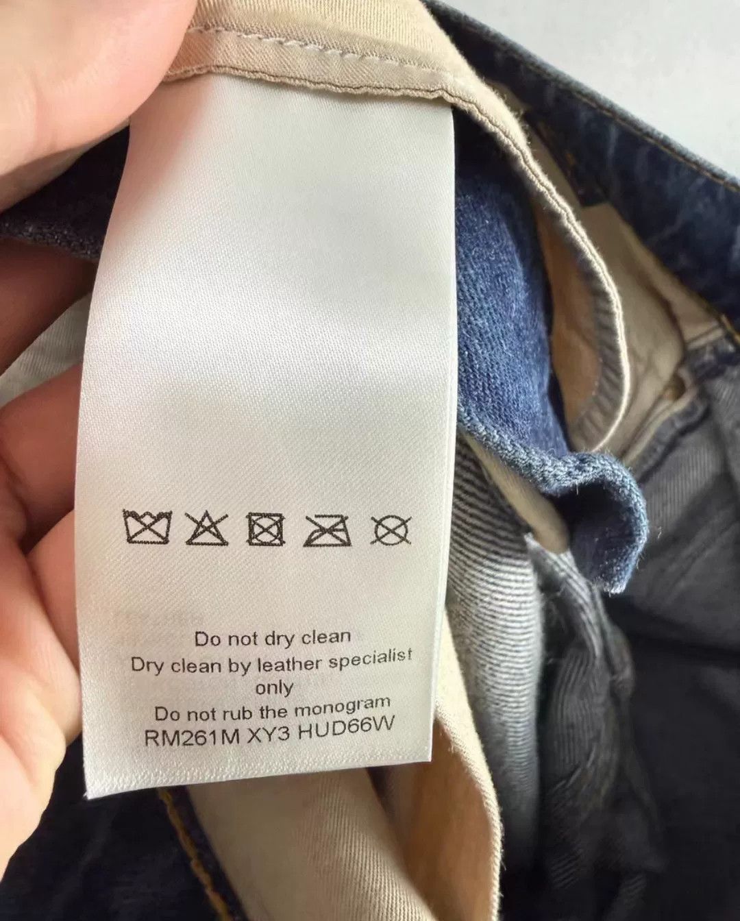 Louis Vuitton Louis Vuitton Monogram Leather Patch Denim Jeans Size 32 Size US 32 / EU 48 - 6 Thumbnail