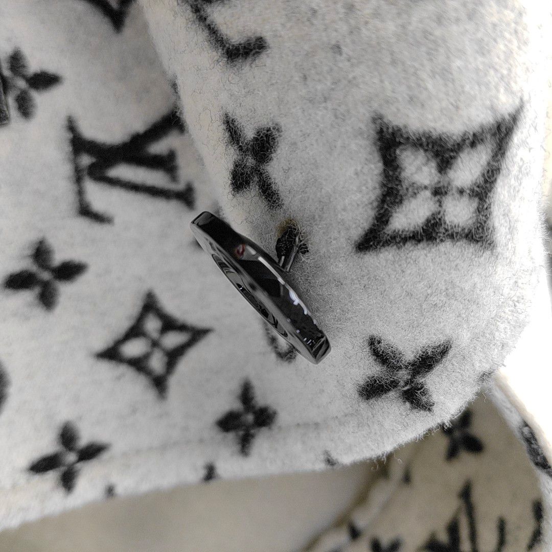 Louis Vuitton Louis Vuitton Reversible Monogram Coat Size 34 Size XS / US 0-2 / IT 36-38 - 6 Thumbnail