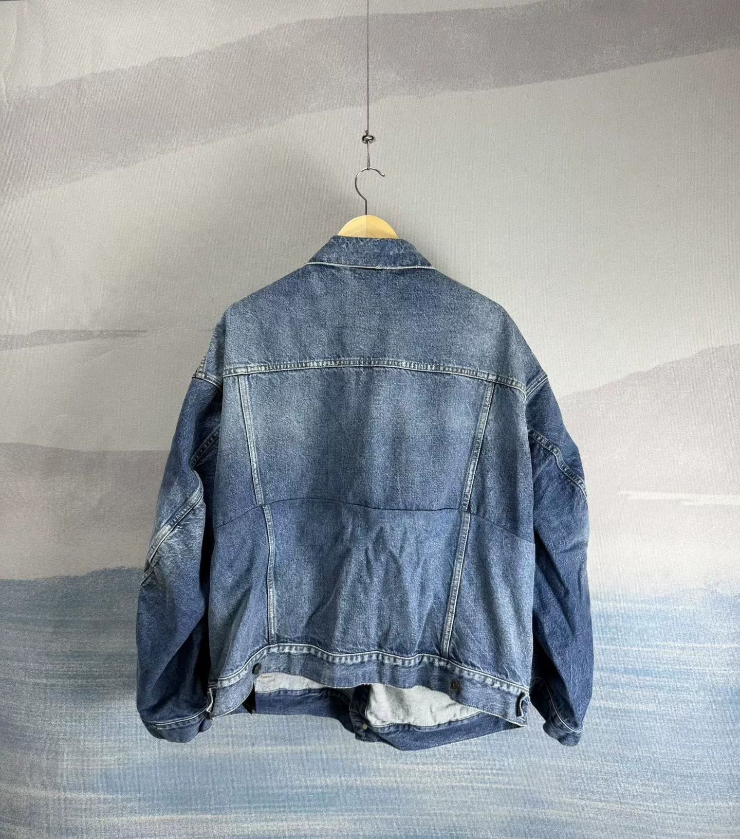 Balenciaga Balenciaga Logo Pin Denim Jacket Size M Size US M / EU 48-50 / 2 - 4 Thumbnail