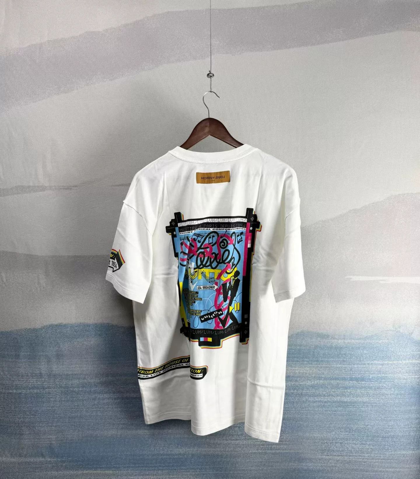 Louis Vuitton Louis Vuitton Jazz Flyers Print T-Shirt Size XL Size US XL / EU 56 / 4 - 4 Thumbnail