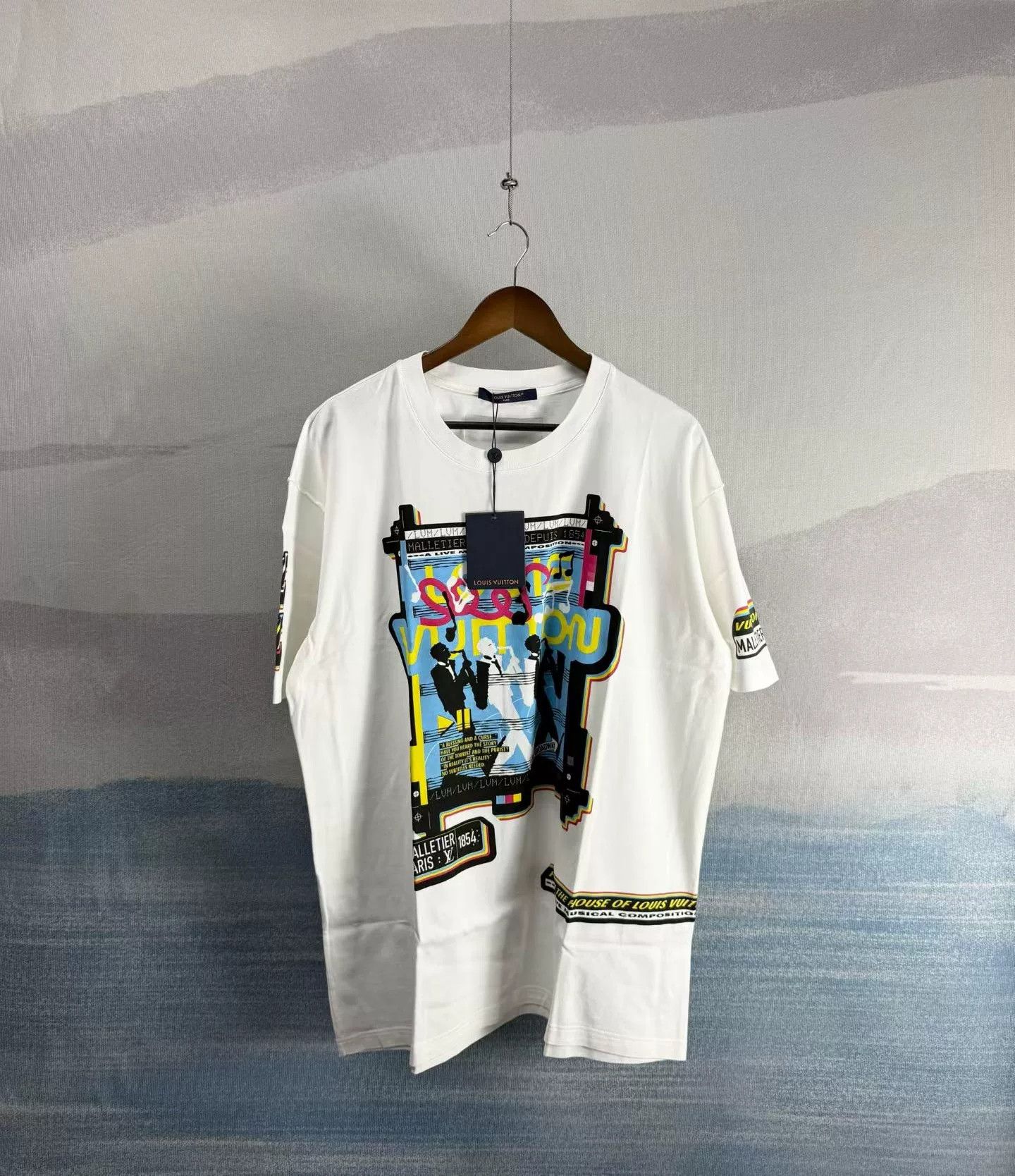 Louis Vuitton Louis Vuitton Jazz Flyers Print T-Shirt Size XL Size US XL / EU 56 / 4 - 2 Thumbnail