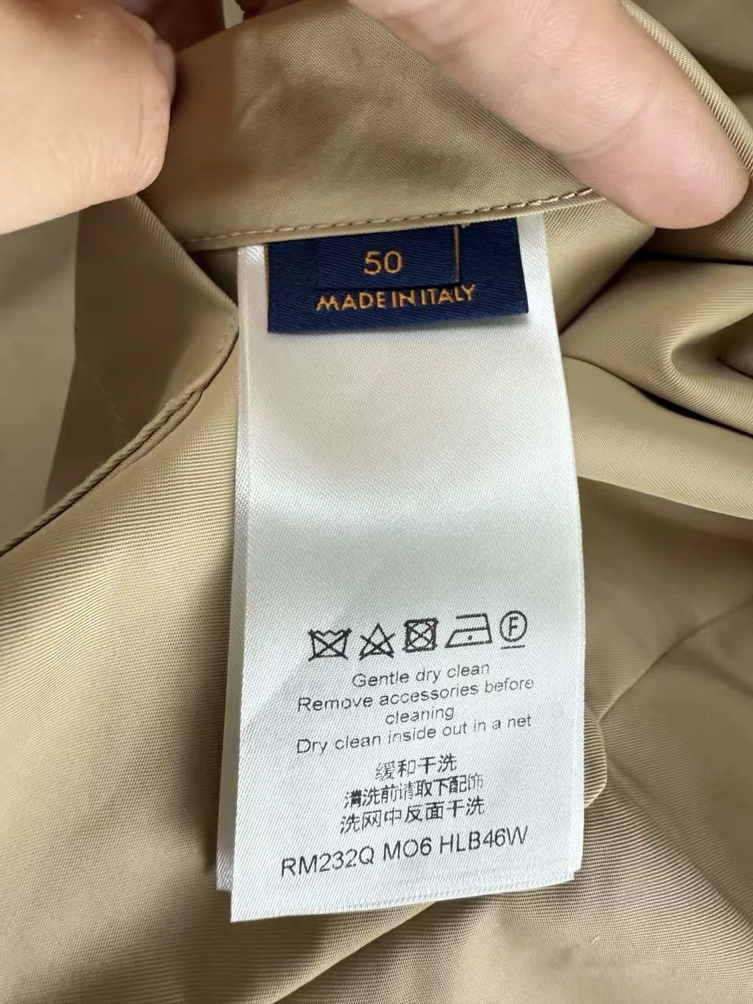 Louis Vuitton Louis Vuitton Monogram Reversible Windbreaker Size M Size US M / EU 48-50 / 2 - 8 Thumbnail