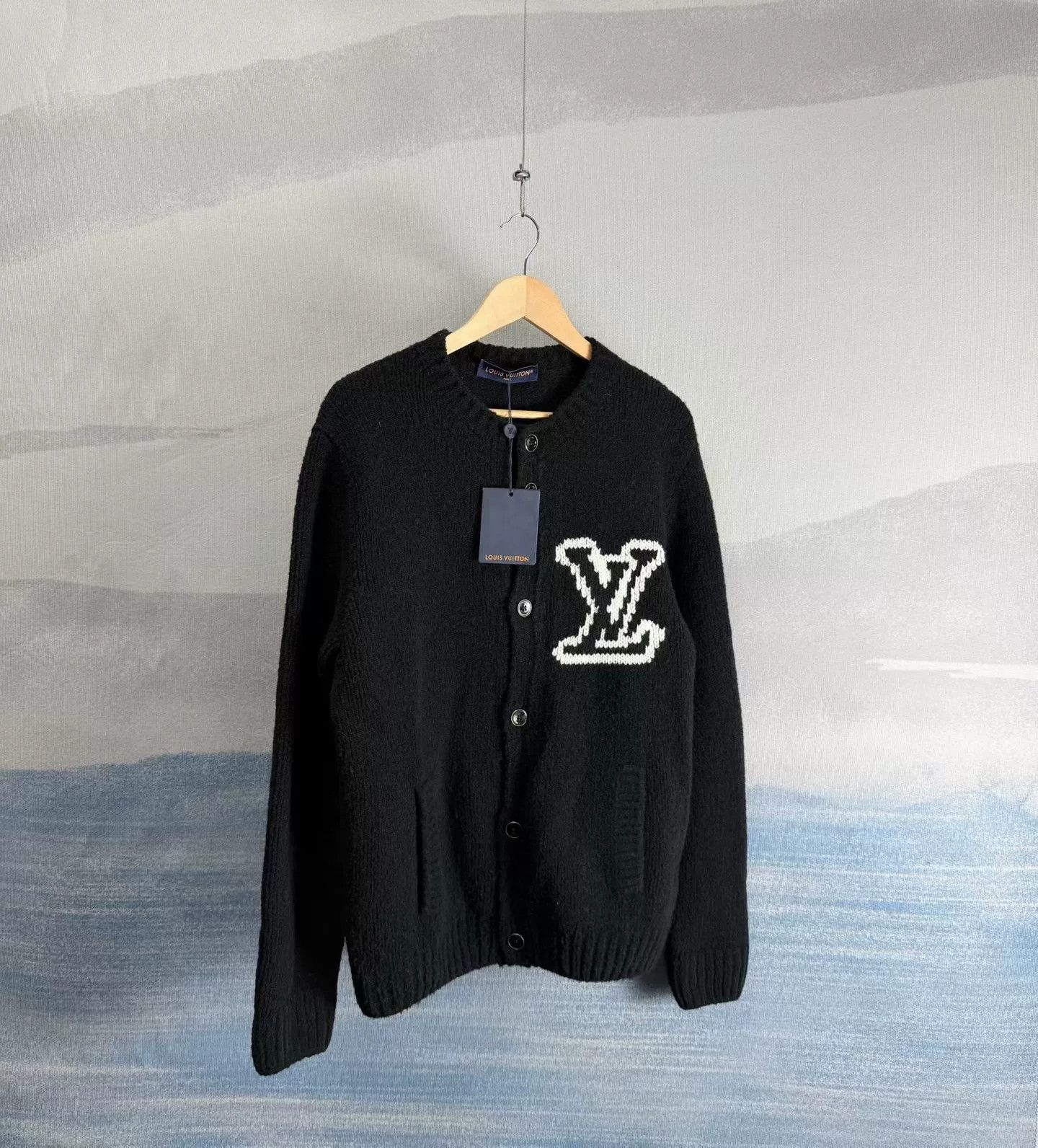 Louis Vuitton Louis Vuitton Intarsia Logo Cardigan Black M Size US M / EU 48-50 / 2 - 2 Thumbnail