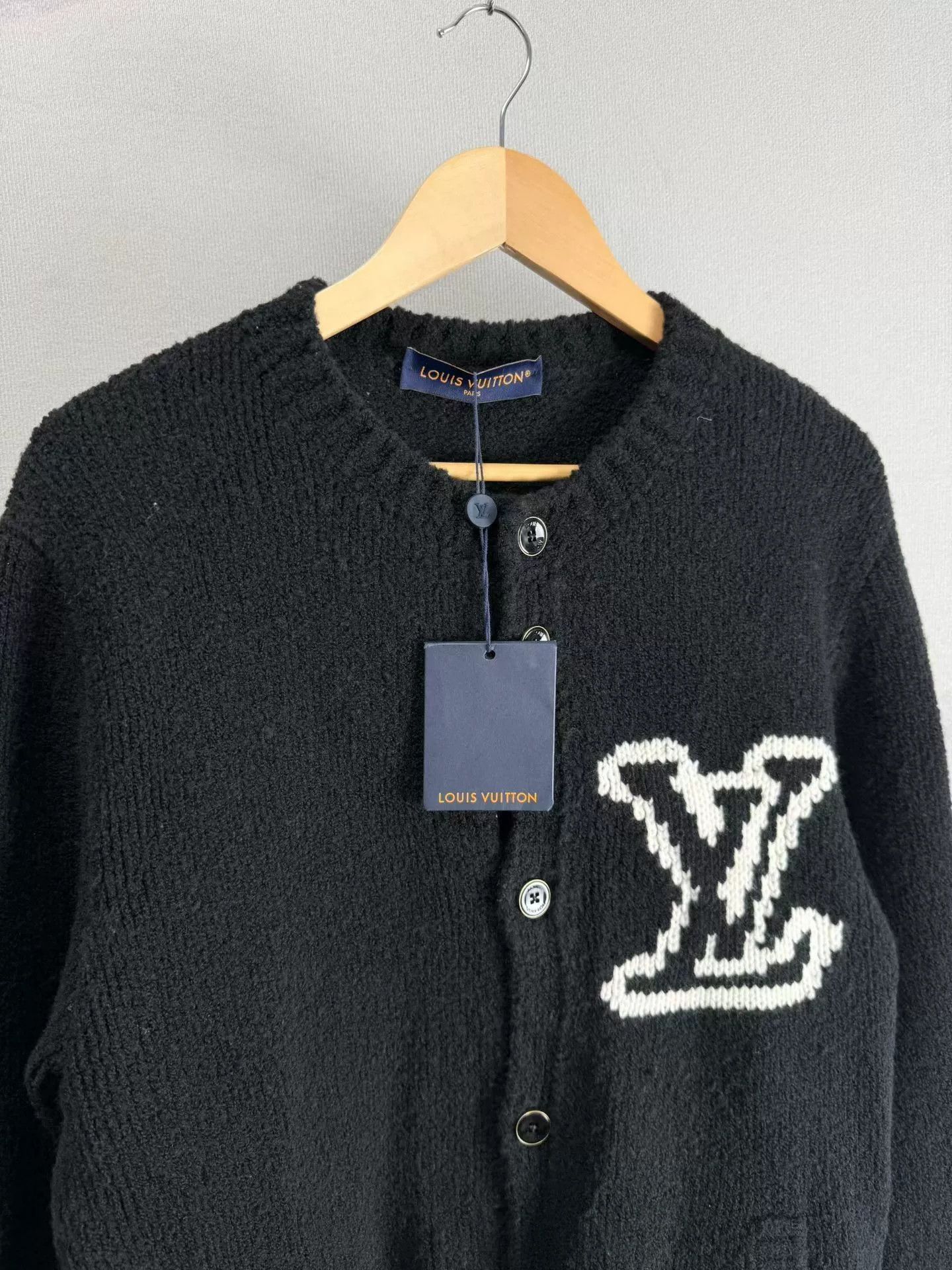 Louis Vuitton Louis Vuitton Intarsia Logo Cardigan Black M Size US M / EU 48-50 / 2 - 3 Thumbnail