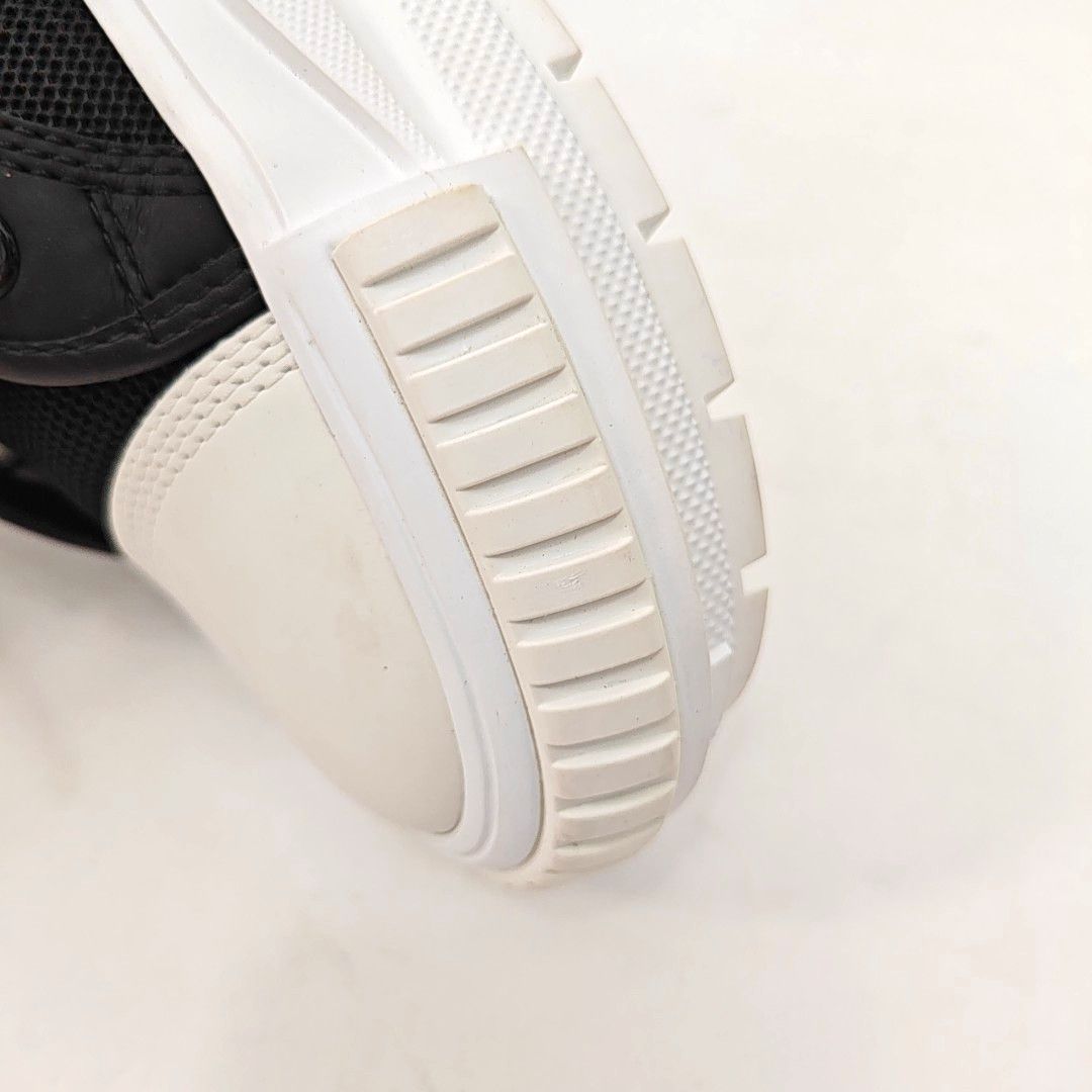 Louis Vuitton Louis Vuitton Low-Top Sneakers Size 35.5 Size US 5.5 / IT 35.5 - 8 Thumbnail
