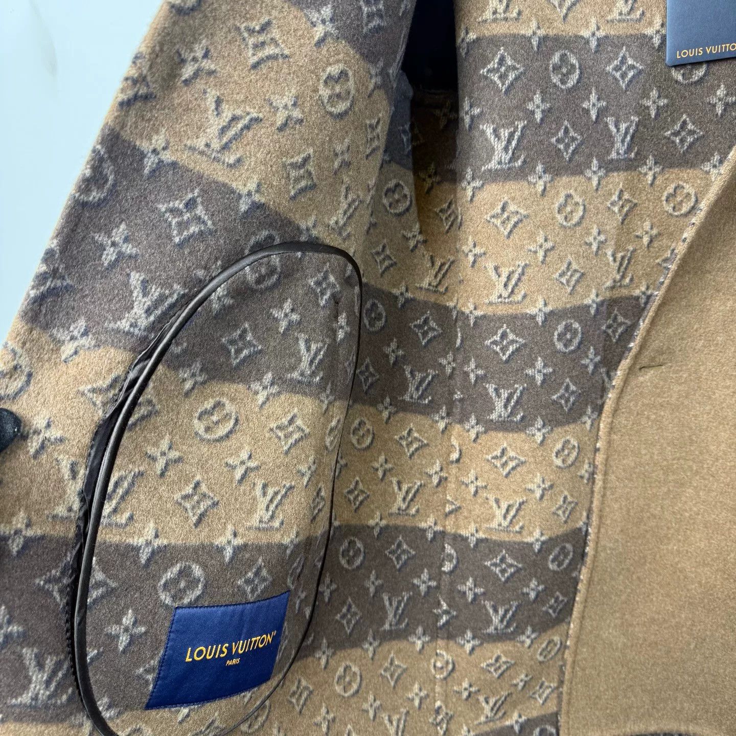 Louis Vuitton Louis Vuitton Monogram Wool Blend Coat Size 52 Size US L / EU 52-54 / 3 - 7 Thumbnail