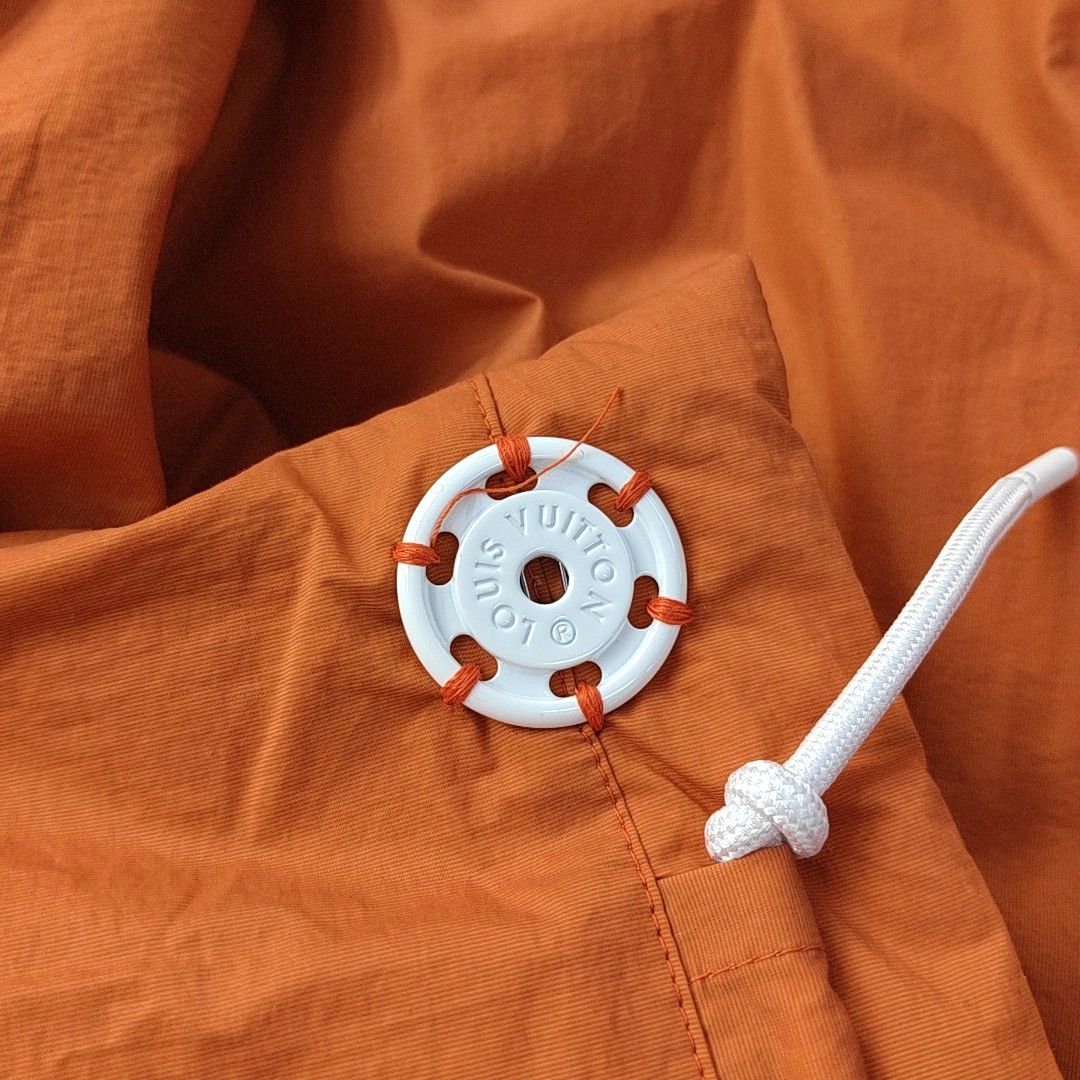 Louis Vuitton Louis Vuitton Orange Hooded Light Jacket Size M Size US M / EU 48-50 / 2 - 5 Thumbnail