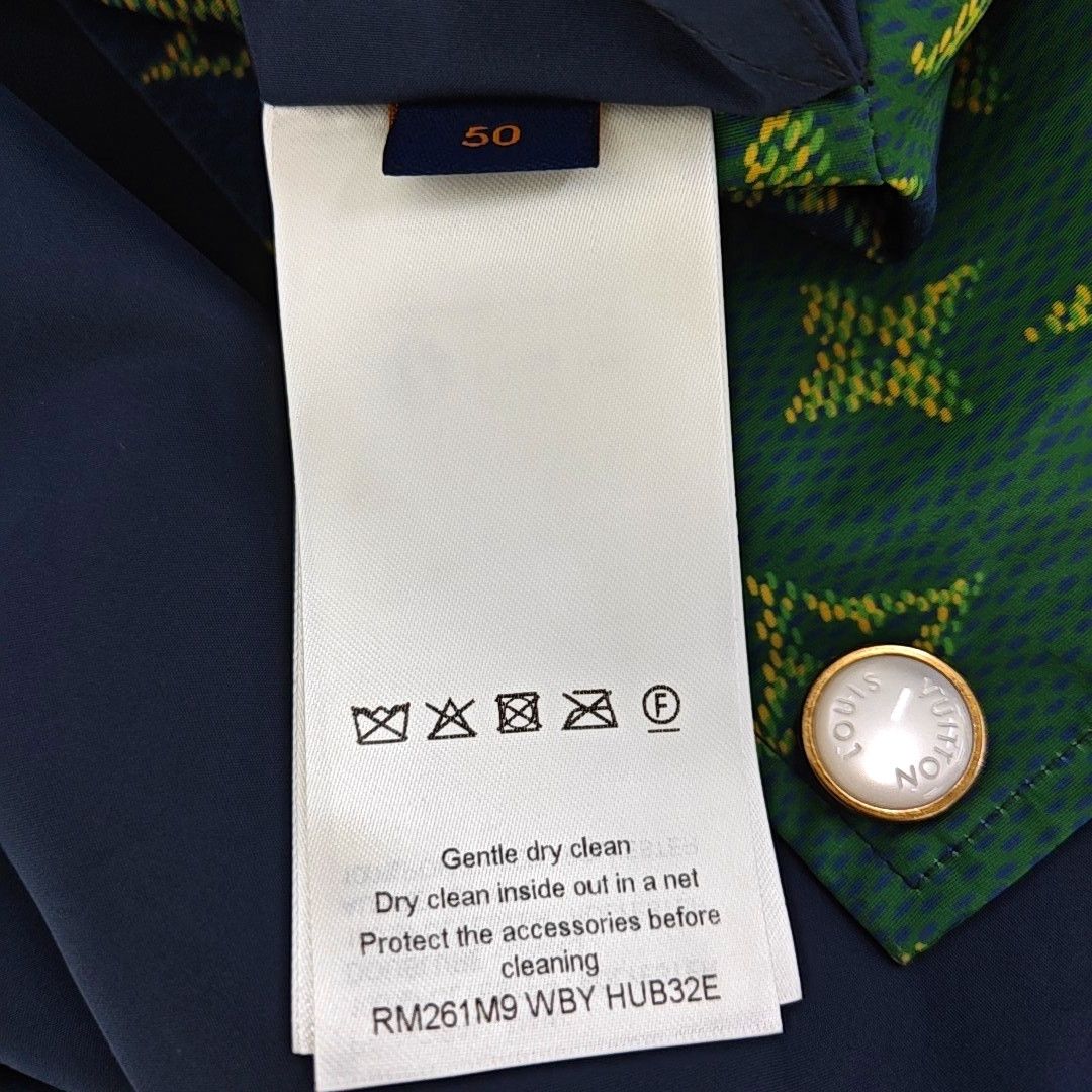 Louis Vuitton Louis Vuitton Monogram Hooded Jacket Size 50 Size US M / EU 48-50 / 2 - 4 Thumbnail
