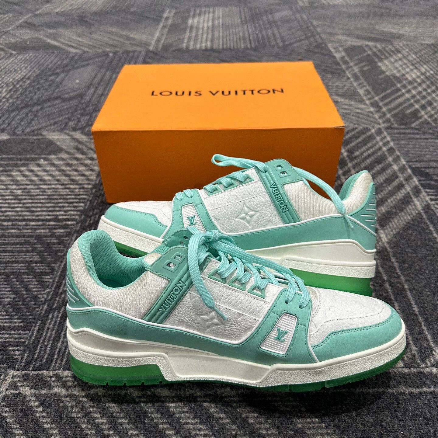 Louis Vuitton Louis Vuitton Trainer Low-Top Sneakers Size 9 Size US 9 / EU 42 - 6 Thumbnail