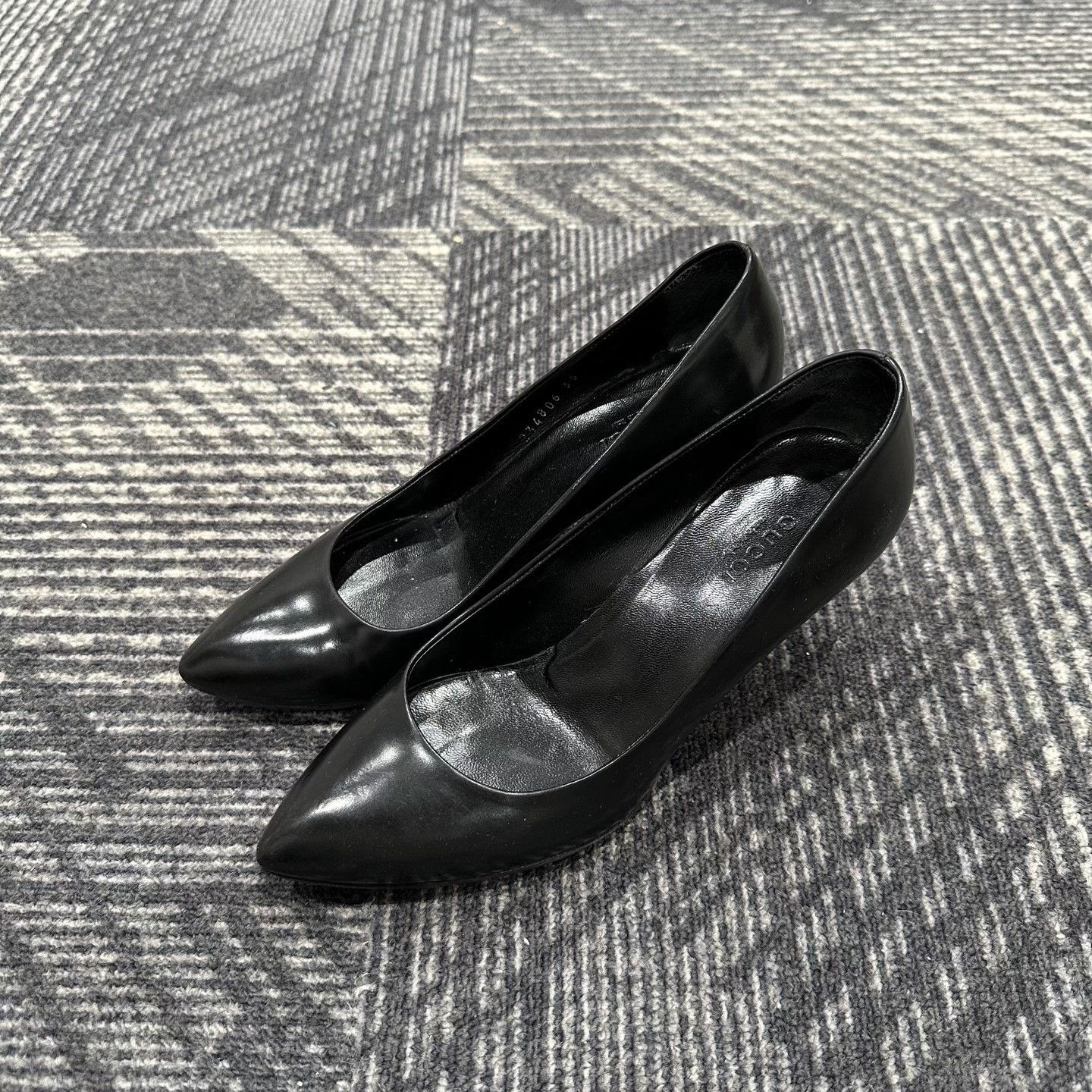 Gucci Gucci Black Kitten Heels Size 35 Size US 5 / IT 35 - 2 Thumbnail
