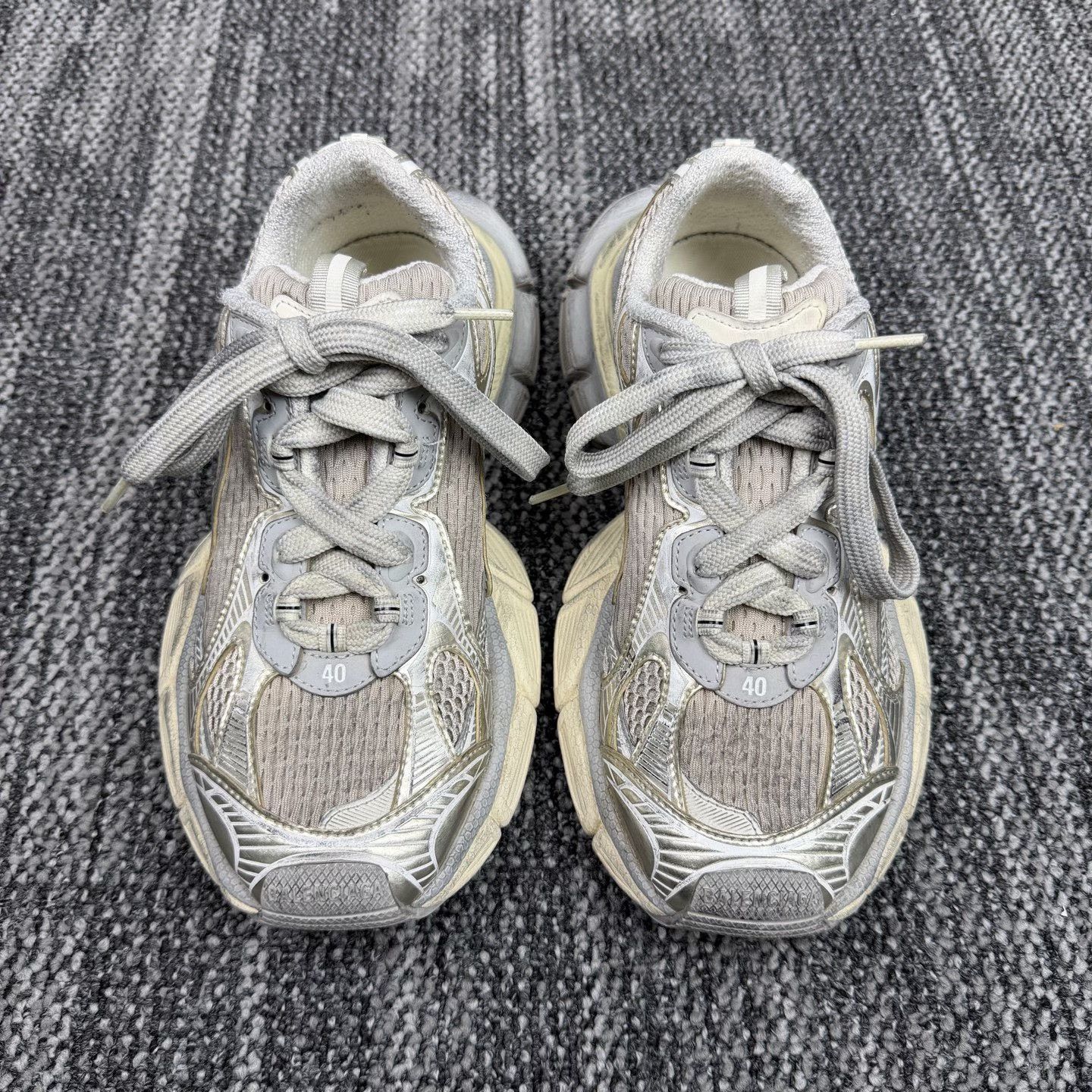 Balenciaga Balenciaga 3XL Sneakers Beige Size 7 Size US 7 / EU 40 - 3 Thumbnail