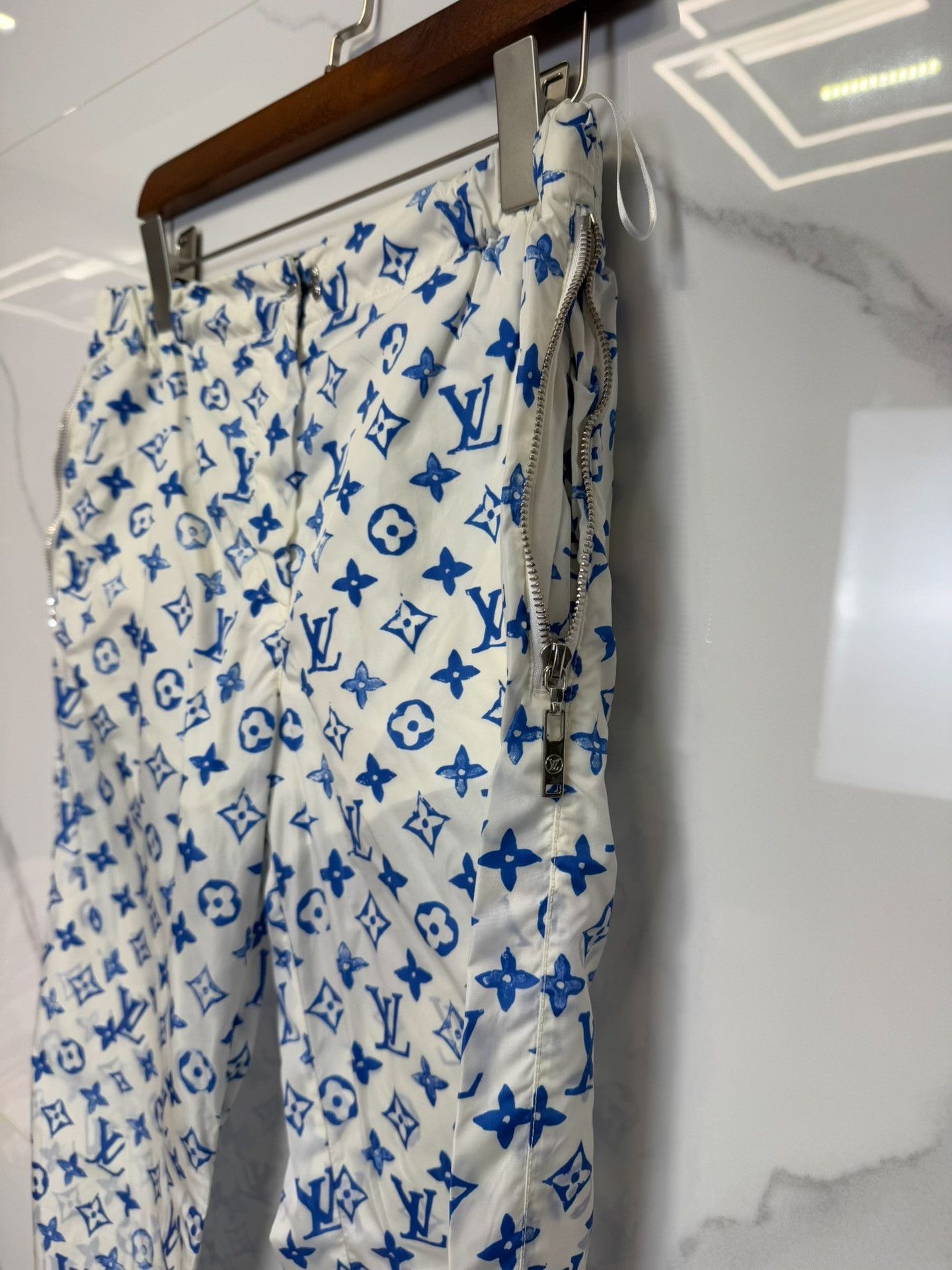 Louis Vuitton Louis Vuitton Monogram Jogger Pants Size 36 Size 26" / US 2 / IT 38 - 7 Thumbnail