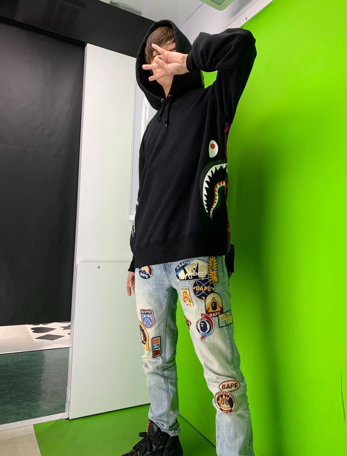 Bape A Bathing Ape Camo Shark Hoodie Size L Size US L / EU 52-54 / 3 - 10 Thumbnail