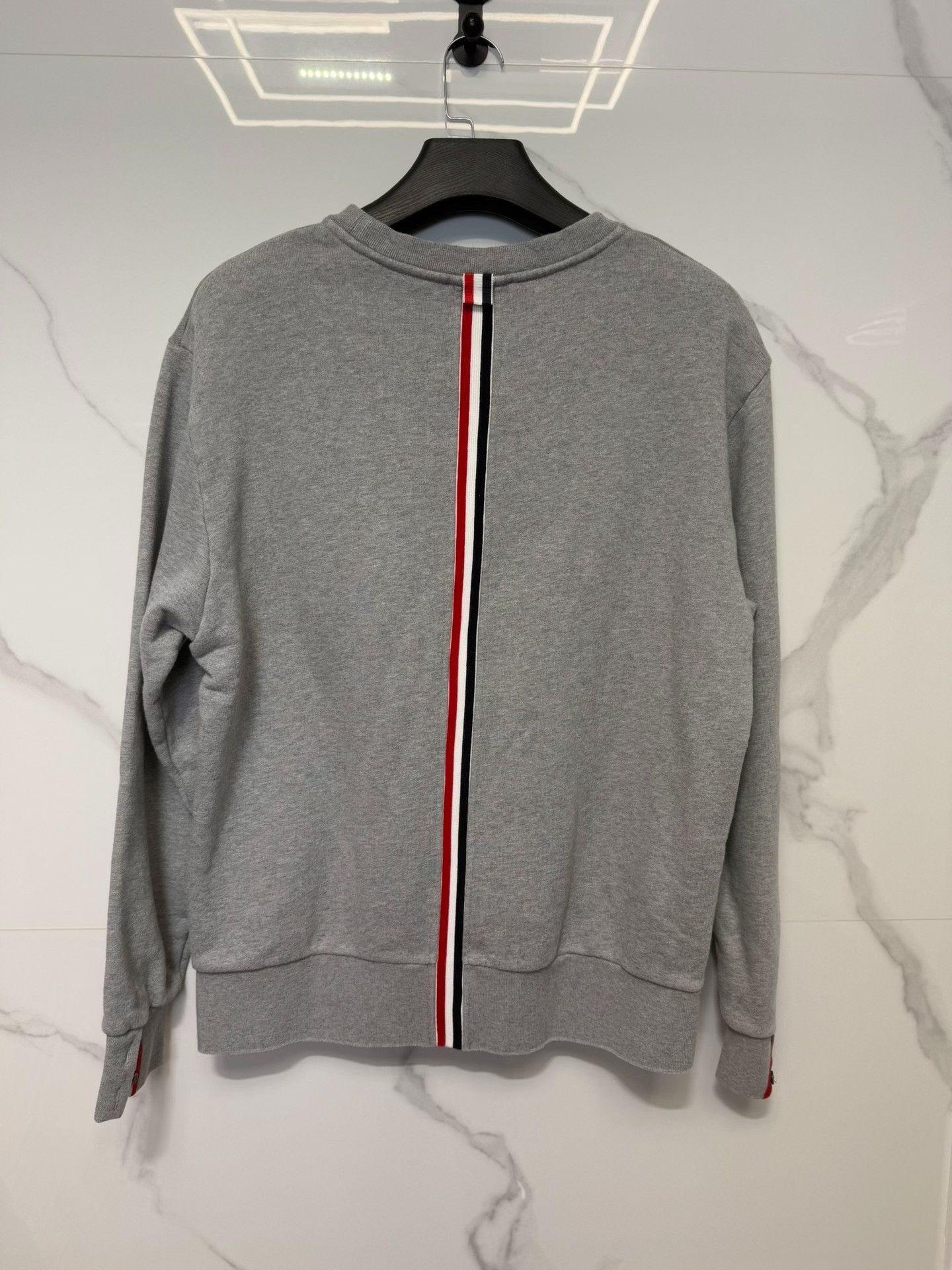Thom Browne Thom Browne Grosgrain Stripe Sweatshirt Size XL Size US XL / EU 56 / 4 - 3 Thumbnail