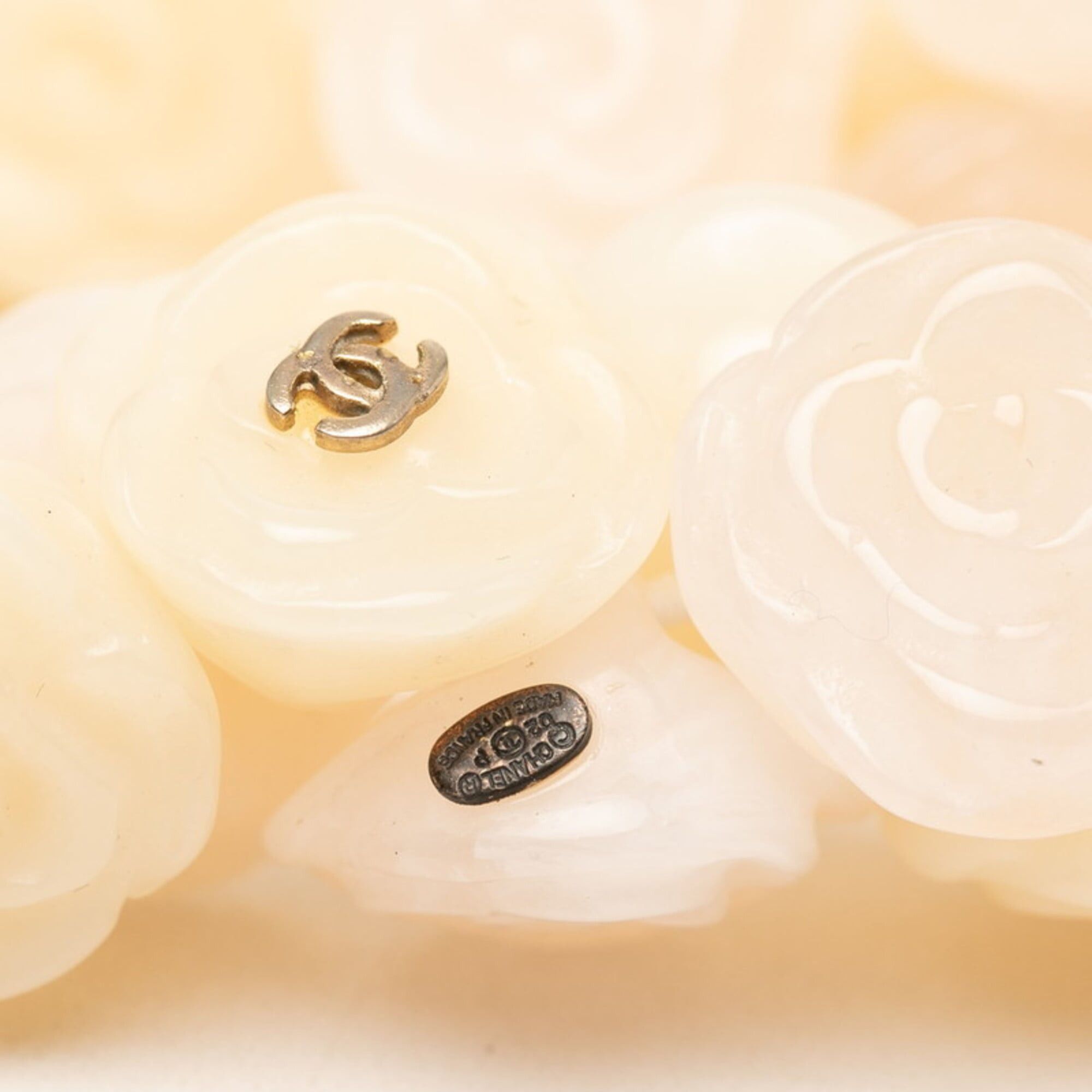 Chanel Chanel Coco Mark Camellia Bracelet, 02P Engraving, Ivory Pink Plastic, Women's CHANEL Size ONE SIZE - 4 Thumbnail