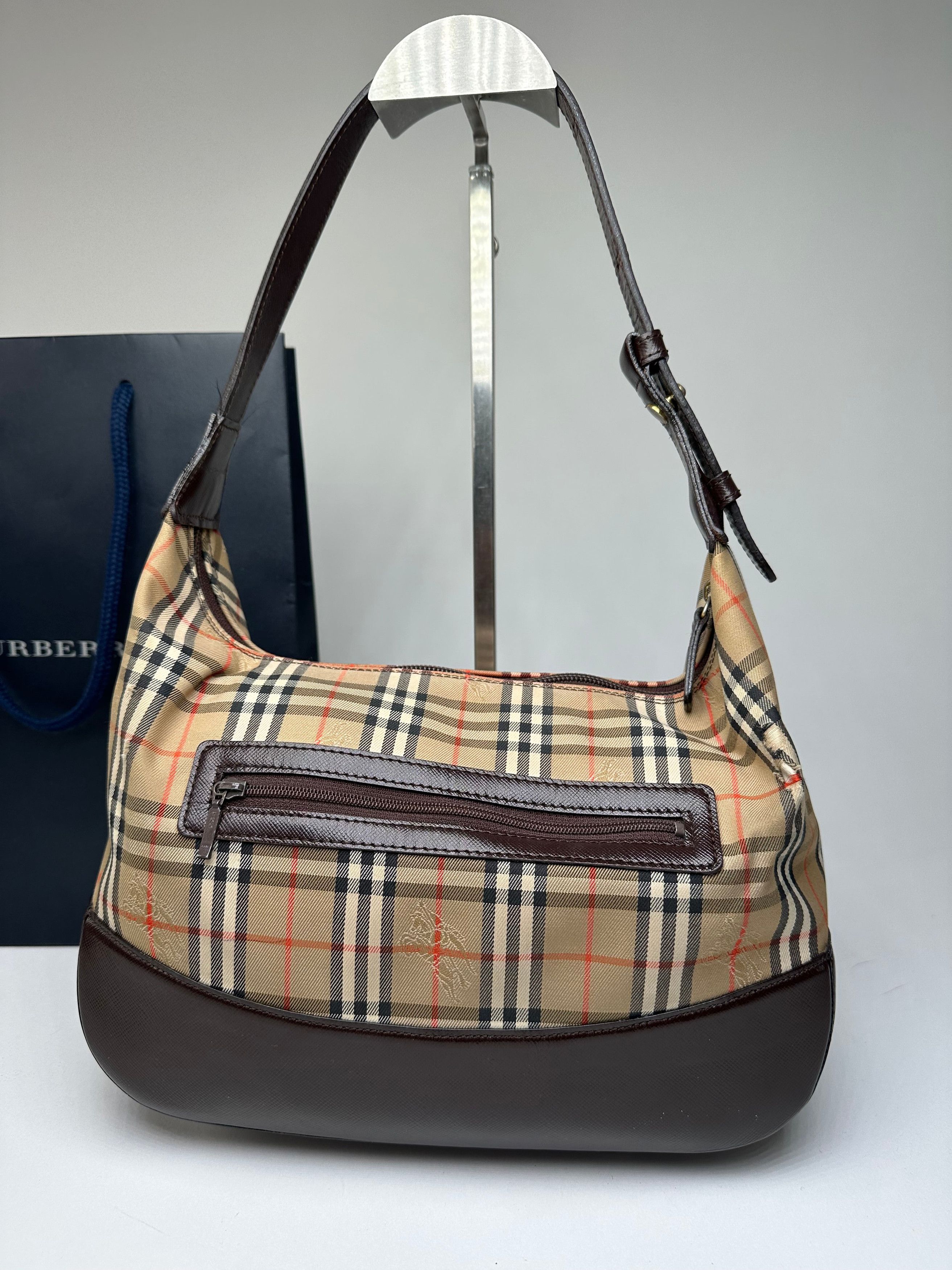 Burberry Vintage Haymarket Check Shoulder Bag Beige Brown Size ONE SIZE - 11 Thumbnail