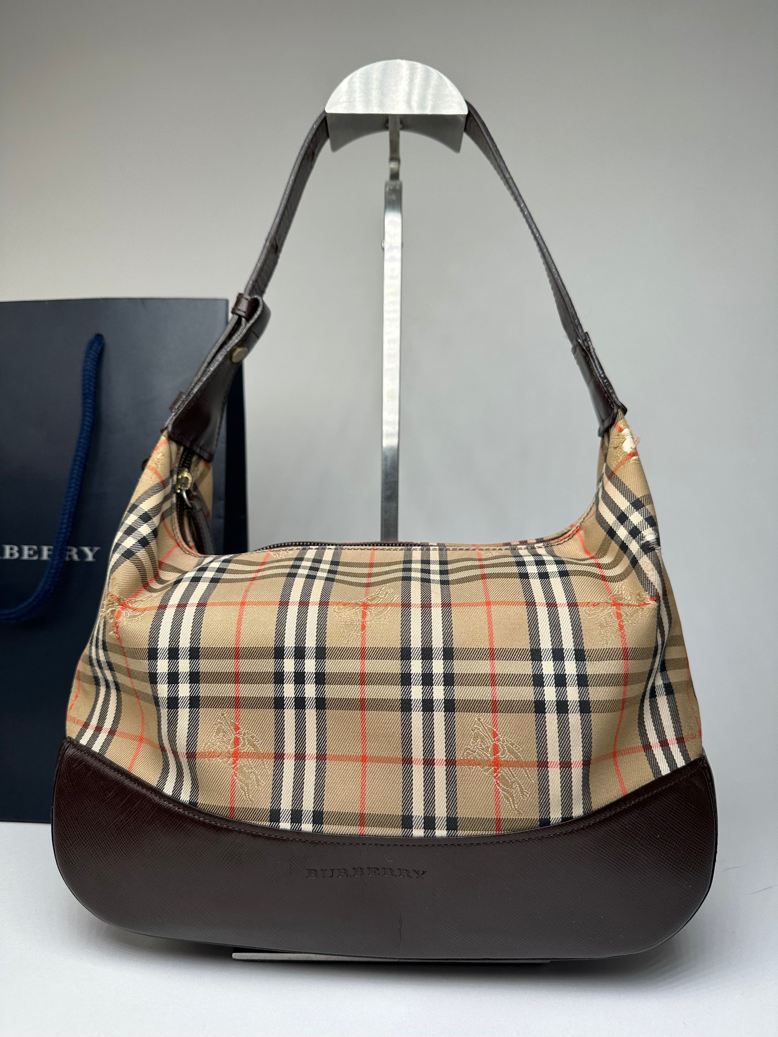 Burberry Vintage Haymarket Check Shoulder Bag Beige Brown Size ONE SIZE - 4 Thumbnail