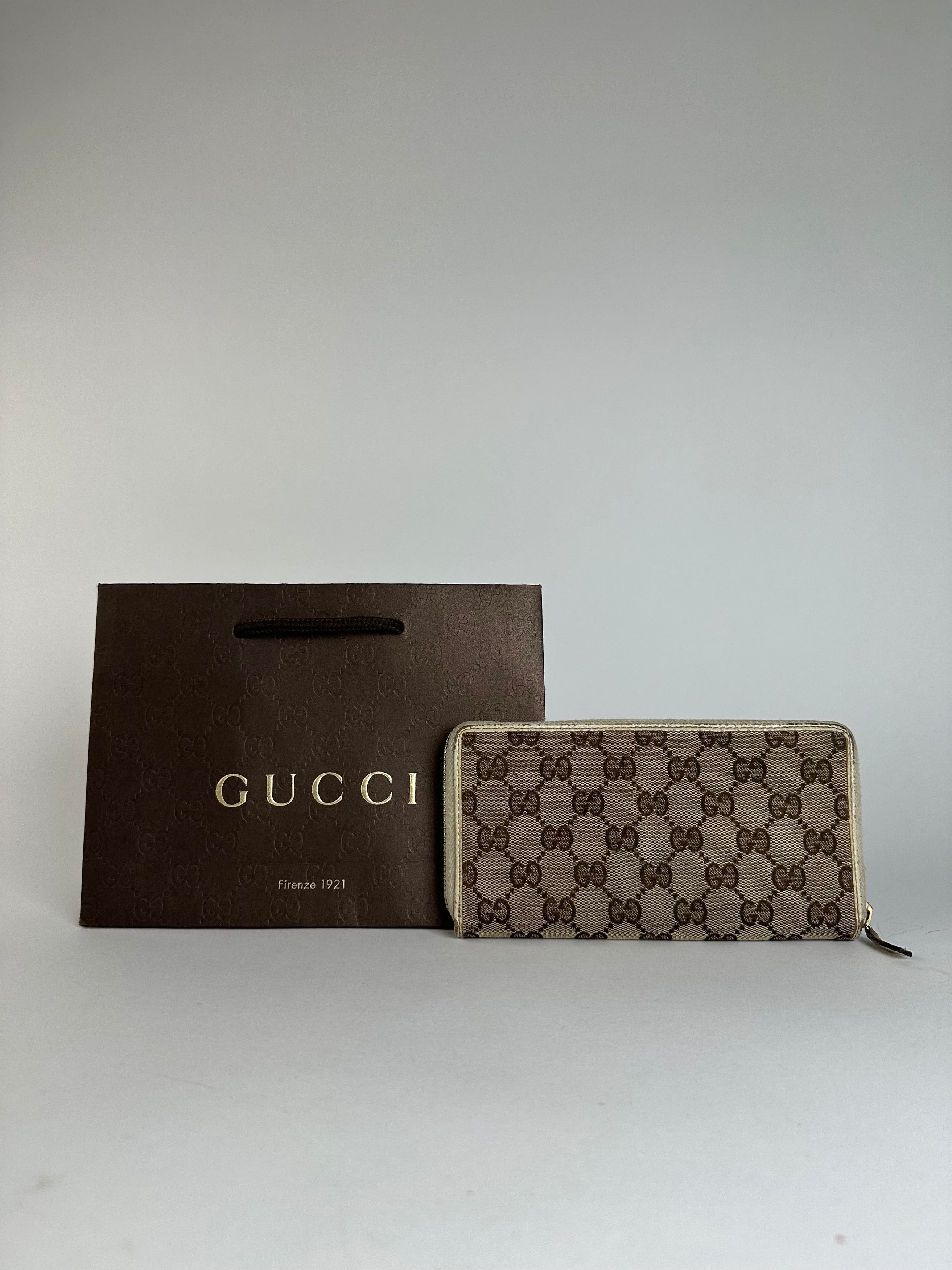 Gucci Vintage GG Canvas Zip-Around Wallet Beige Size ONE SIZE - 2 Thumbnail