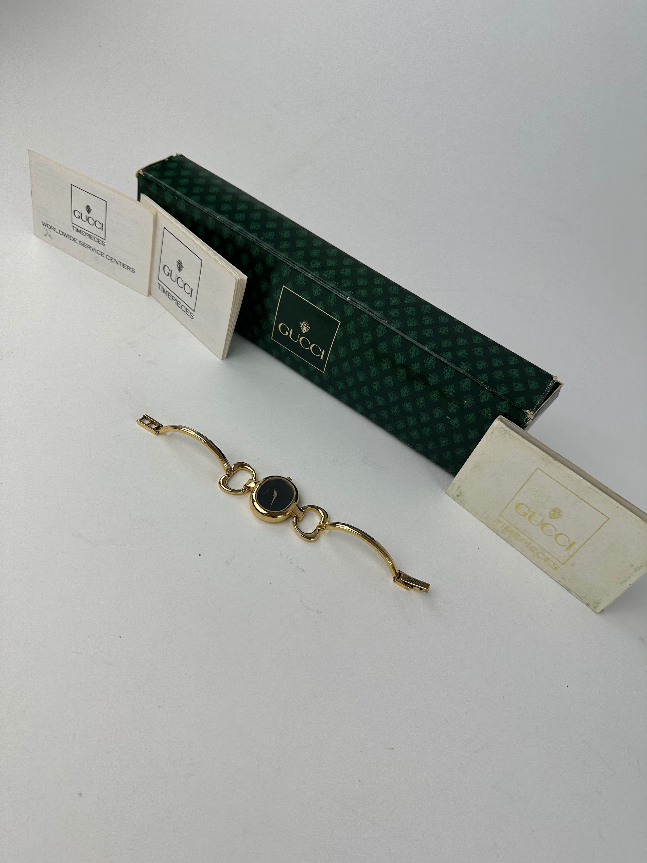 Gucci Vintage Gold-Tone Bangle Ladies Watch Model 1600 Size ONE SIZE - 6 Thumbnail