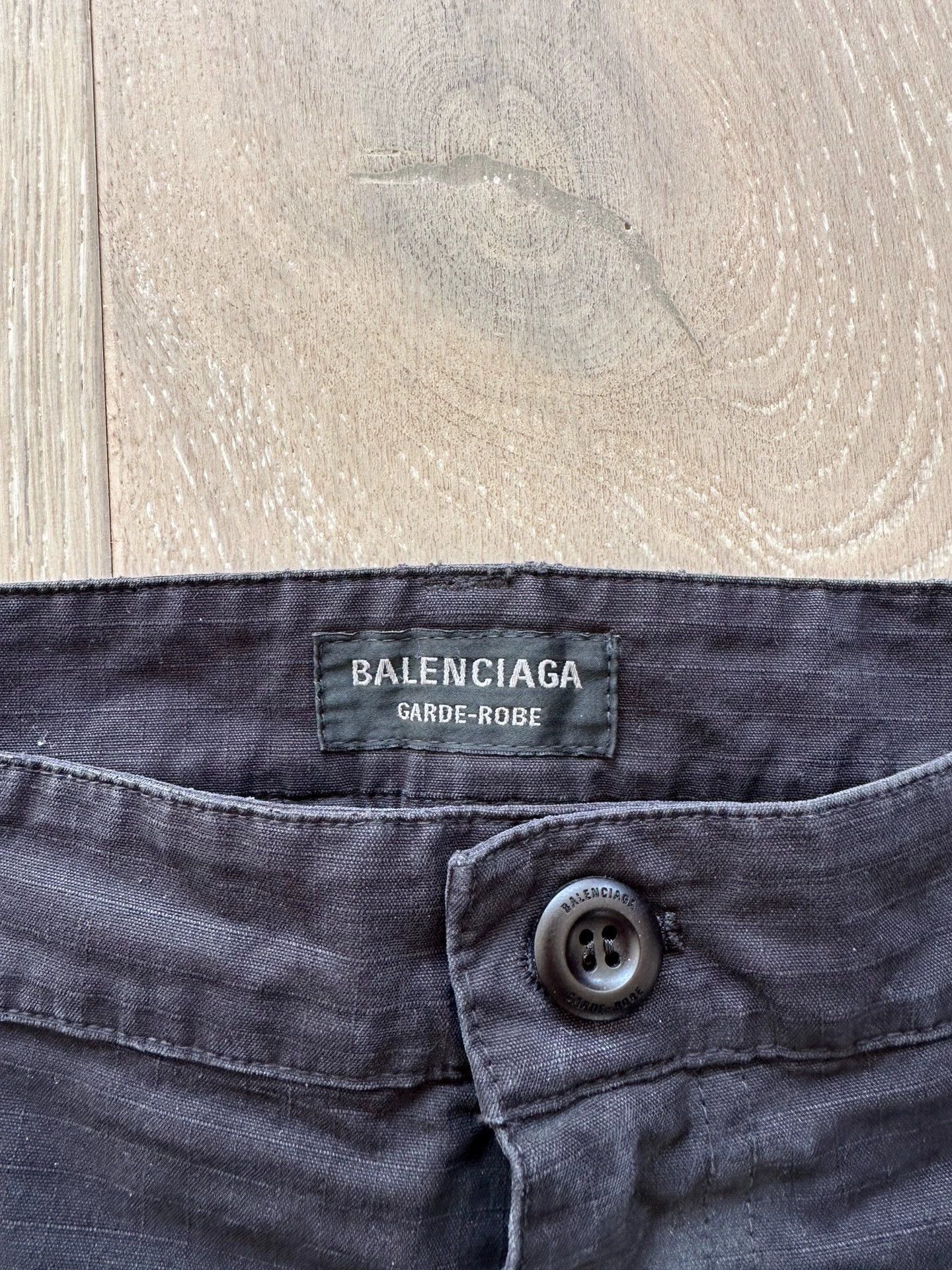 Balenciaga Black Distressed Cargo Pants Size 32 Size US 32 / EU 48 - 4 Thumbnail