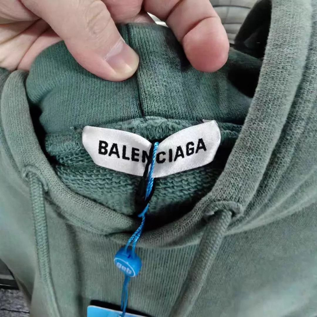 Balenciaga Green Hoodie with Drawstring and Pocket - Size S Size US S / EU 44-46 / 1 - 3 Thumbnail