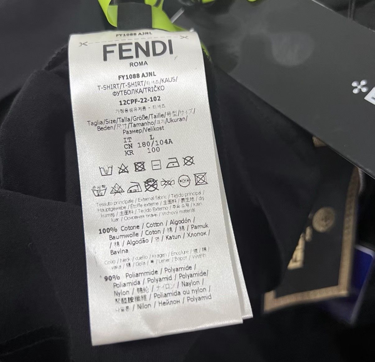 Fendi Black Short Sleeve Shirt with Yellow Pattern Collar Size US L / EU 52-54 / 3 - 4 Thumbnail