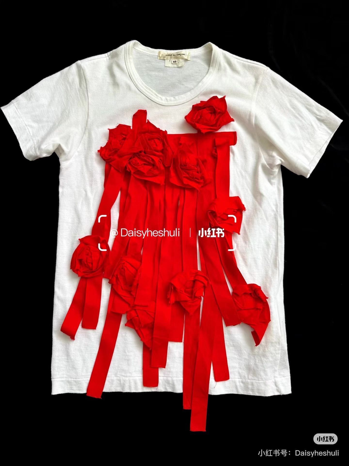 Comme des Garcons White Short Sleeve Shirt with Red Floral Ribbon Accents Size US XS / EU 42 / 0 - 2 Thumbnail