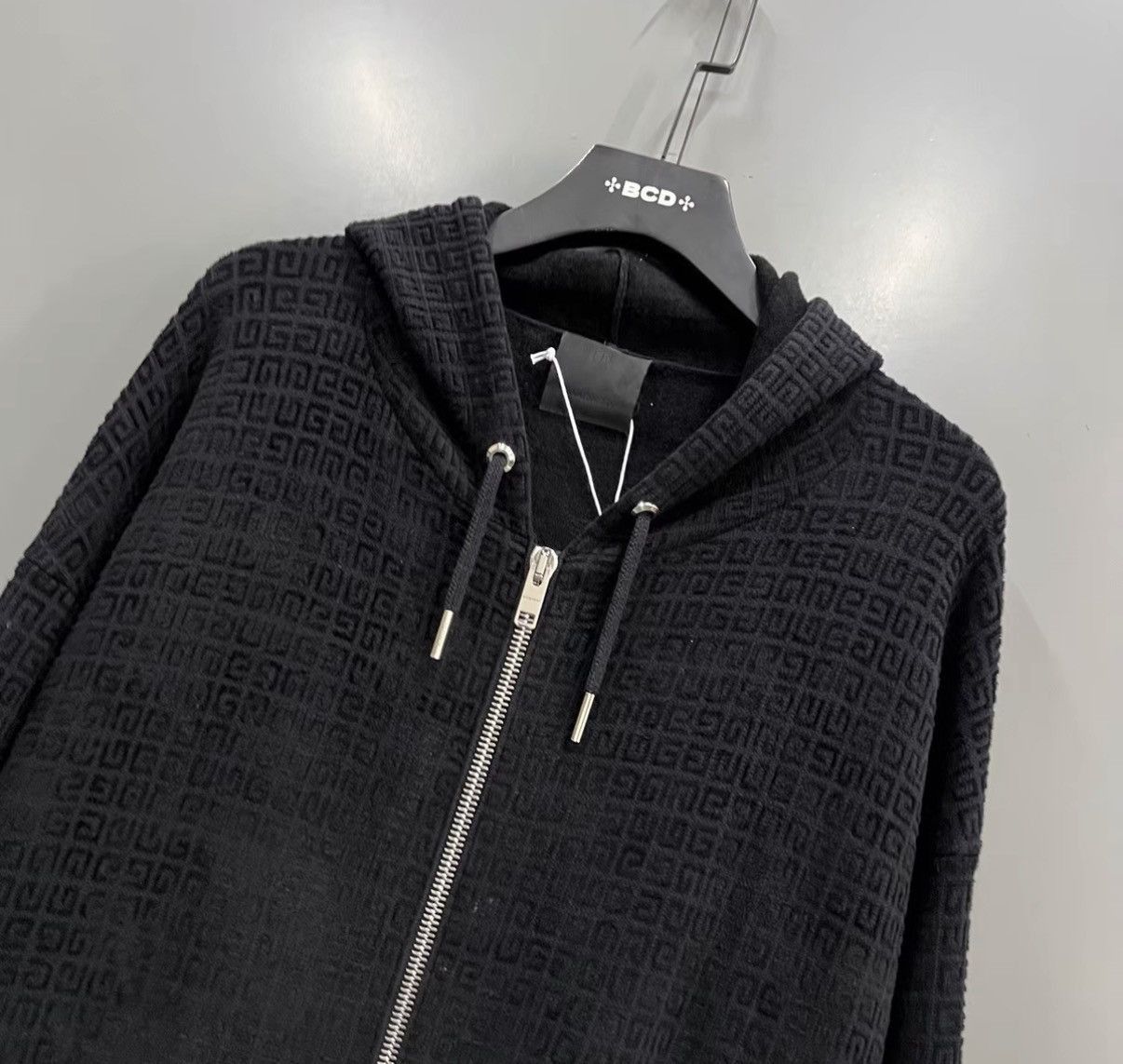 Givenchy Black Zip-Up Textured Hoodie Size US M / EU 48-50 / 2 - 3 Thumbnail