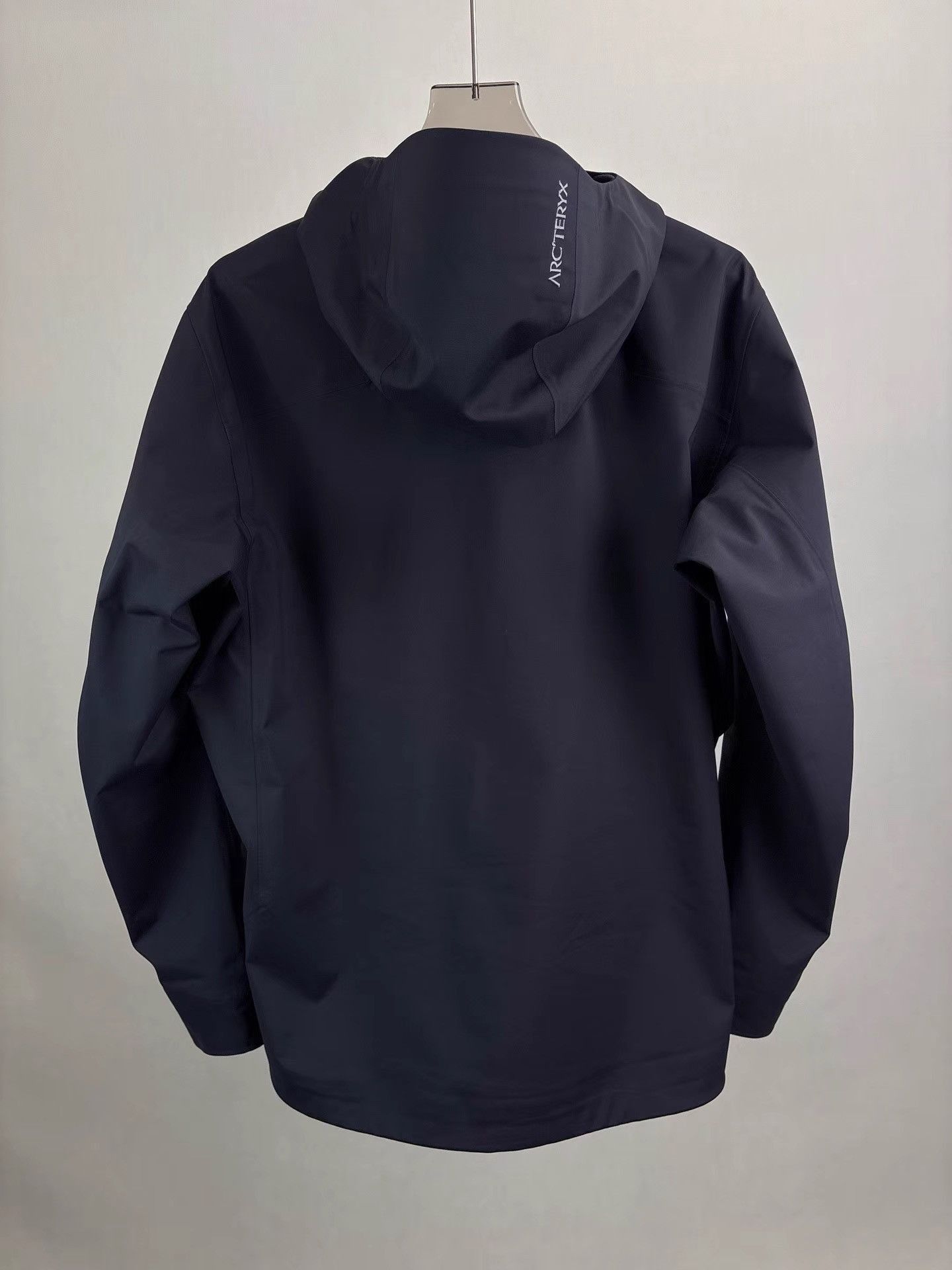 Arc'teryx Black Hooded Zip-Up Jacket Size L Size US L / EU 52-54 / 3 - 2 Thumbnail
