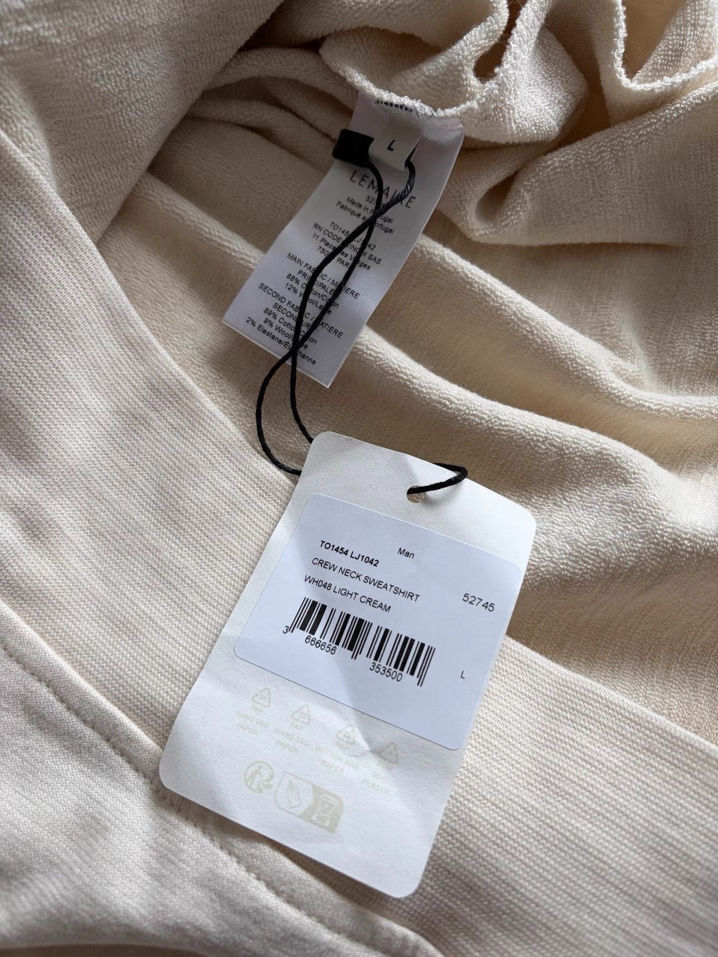 Lemaire White Long-Sleeve Sweatshirt Size L Size US L / EU 52-54 / 3 - 6 Thumbnail