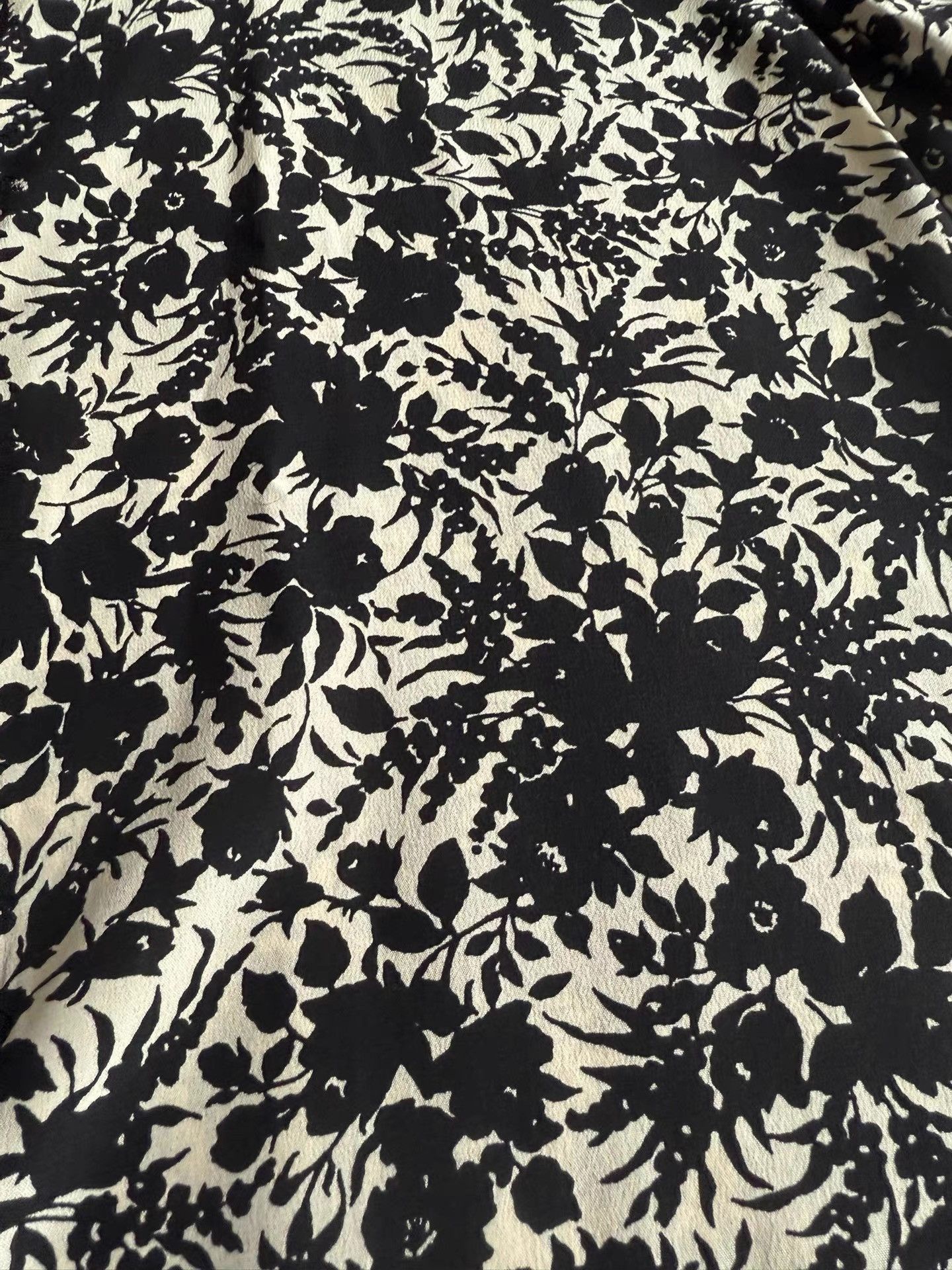Saint Laurent Paris Black Floral Print Short Sleeve Button-Up Shirt Size US S / EU 44-46 / 1 - 6 Thumbnail