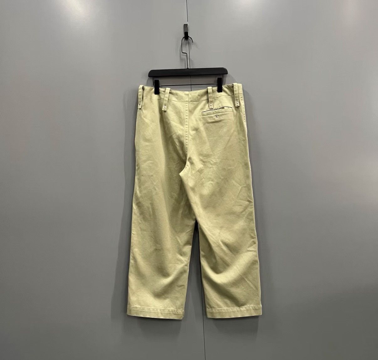 Burberry Beige Casual Straight-Leg Pants Size US 36 / EU 52 - 2 Thumbnail