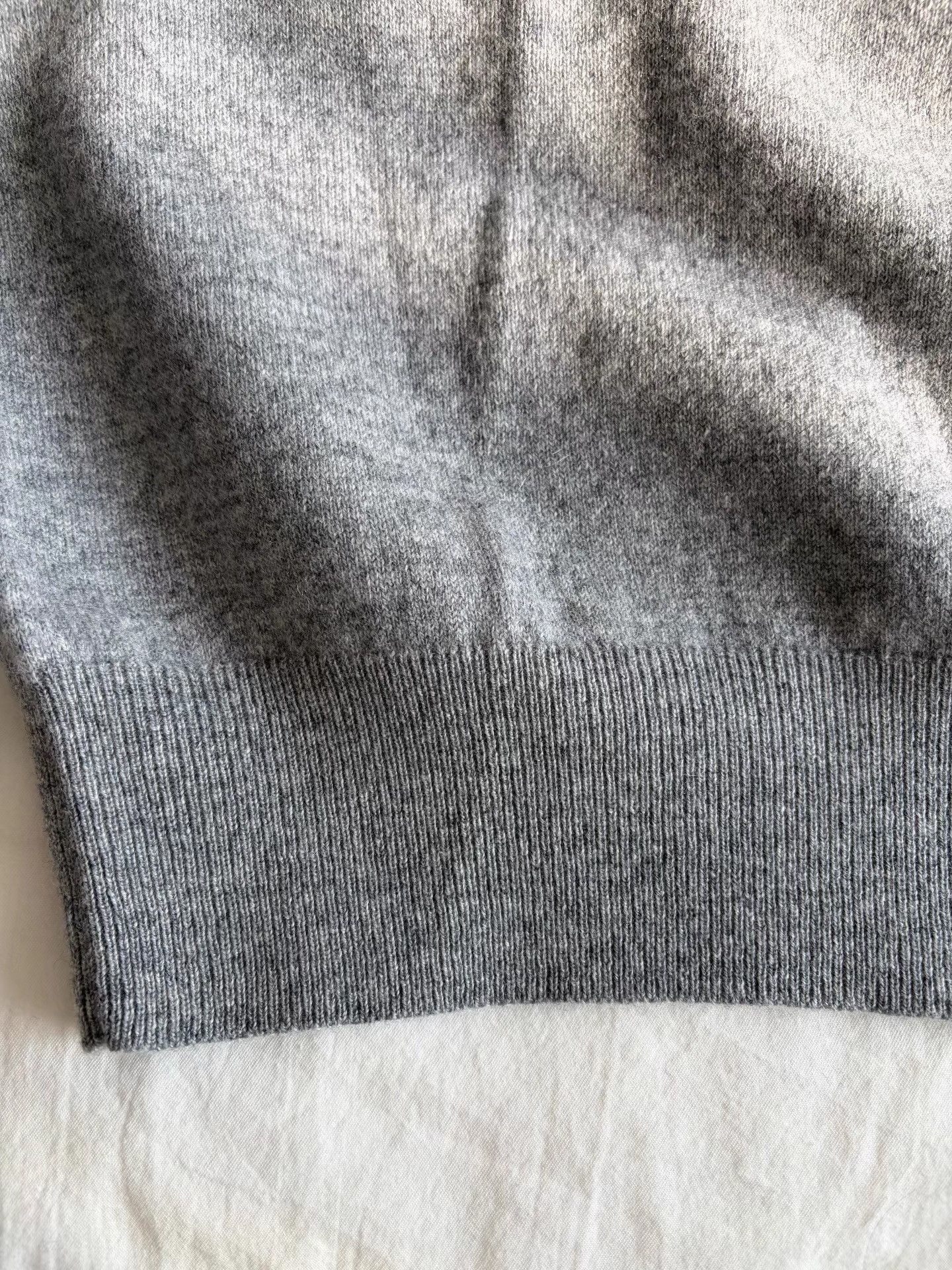 Saint Laurent Paris Gray Long-Sleeve Knit Sweater Size L Size US L / EU 52-54 / 3 - 8 Thumbnail