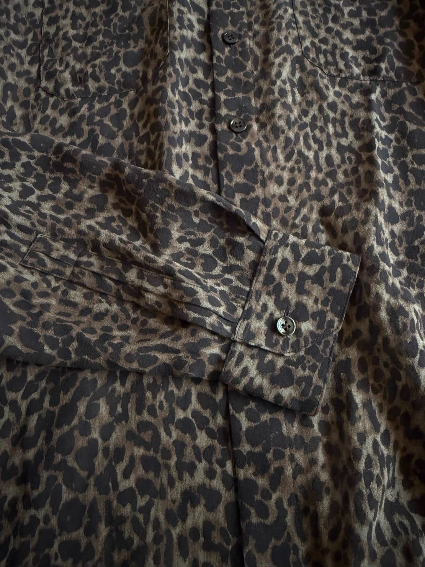 Saint Laurent Paris Leopard Print Long Sleeve Button-Up Shirt Size US M / EU 48-50 / 2 - 3 Thumbnail