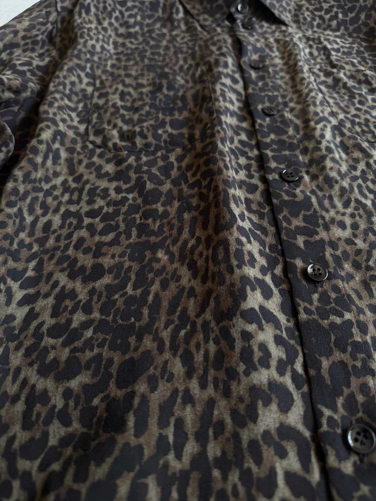 Saint Laurent Paris Leopard Print Long Sleeve Button-Up Shirt Size US M / EU 48-50 / 2 - 2 Thumbnail