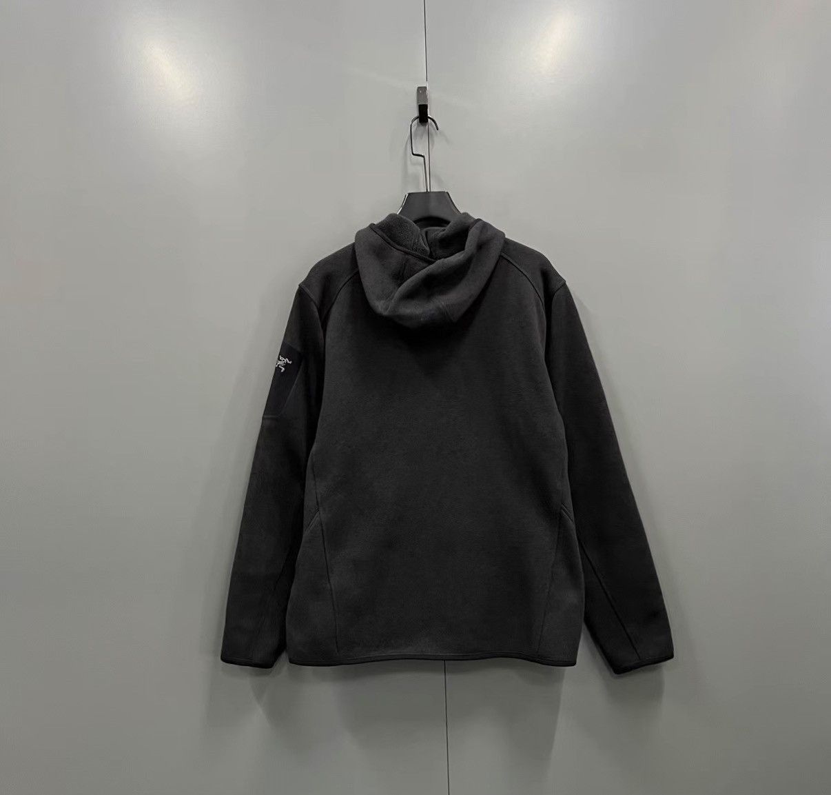 Arc'teryx Black Zip-Up Hoodie with Pockets, Size L Size US L / EU 52-54 / 3 - 2 Thumbnail