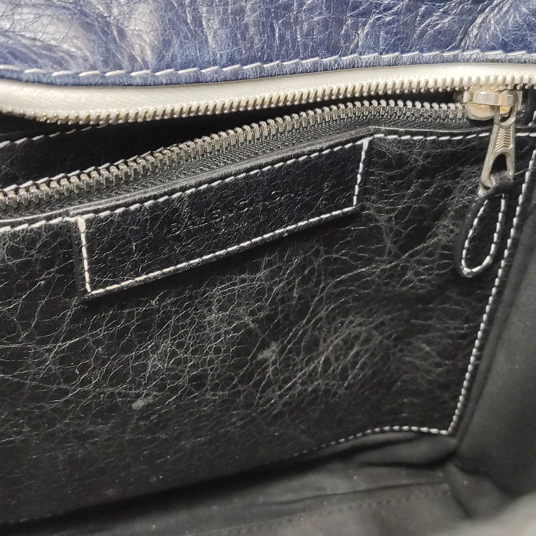 Balenciaga Balenciaga Women os Shoulder Bags Size ONE SIZE - 11 Thumbnail