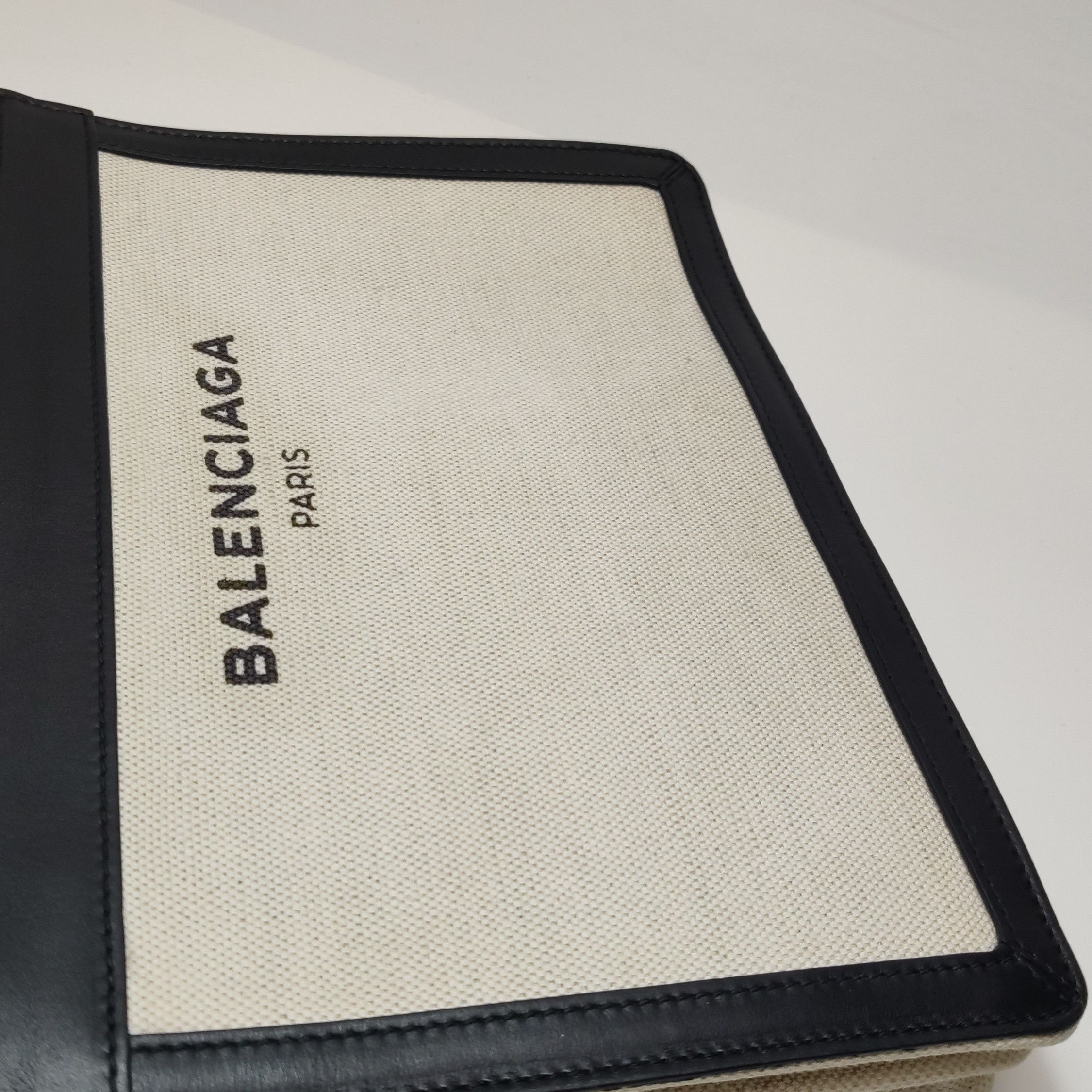 Balenciaga Balenciaga Women os Crossbody Bags Size ONE SIZE - 22 Thumbnail