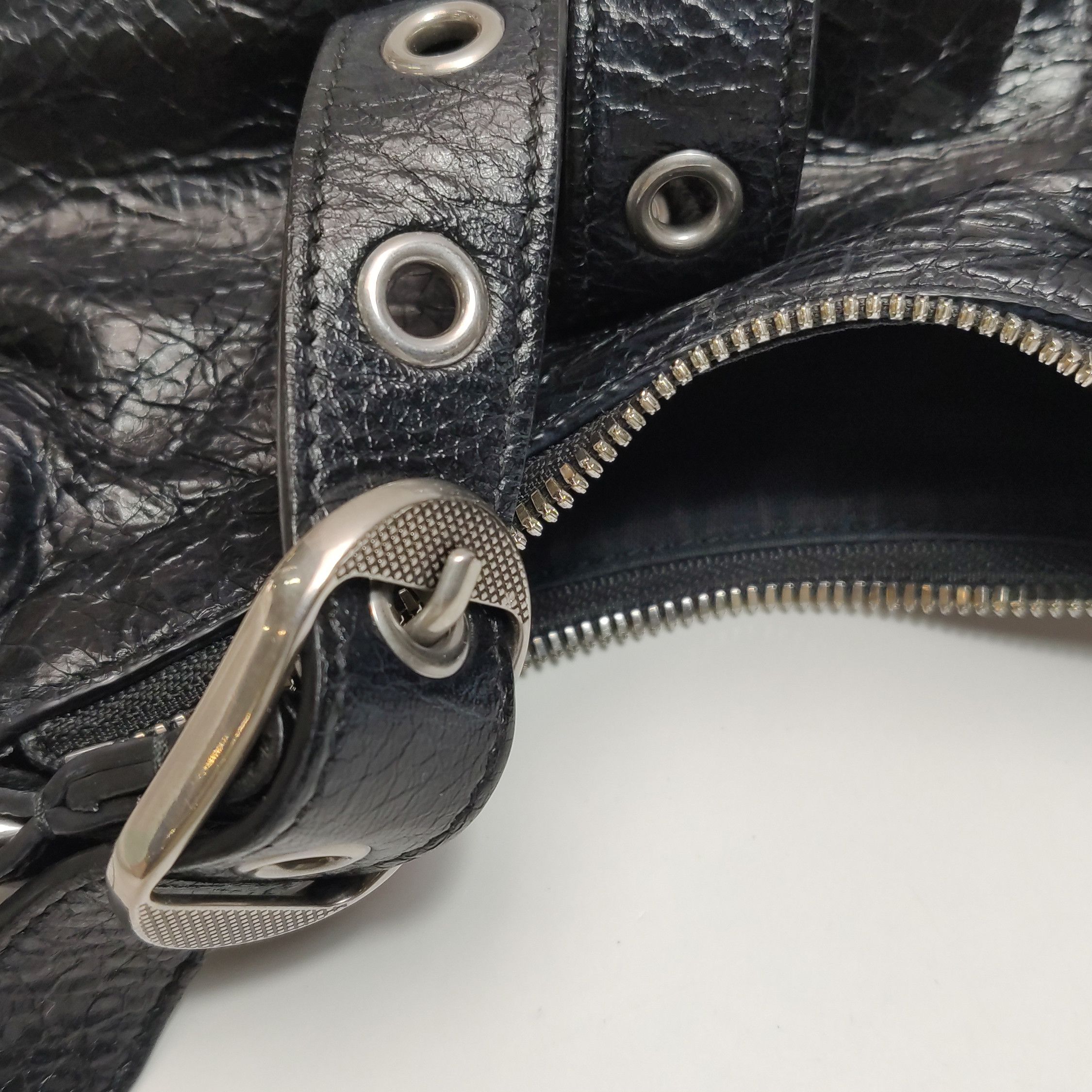 Balenciaga Balenciaga Women os Shoulder Bags Size ONE SIZE - 16 Thumbnail